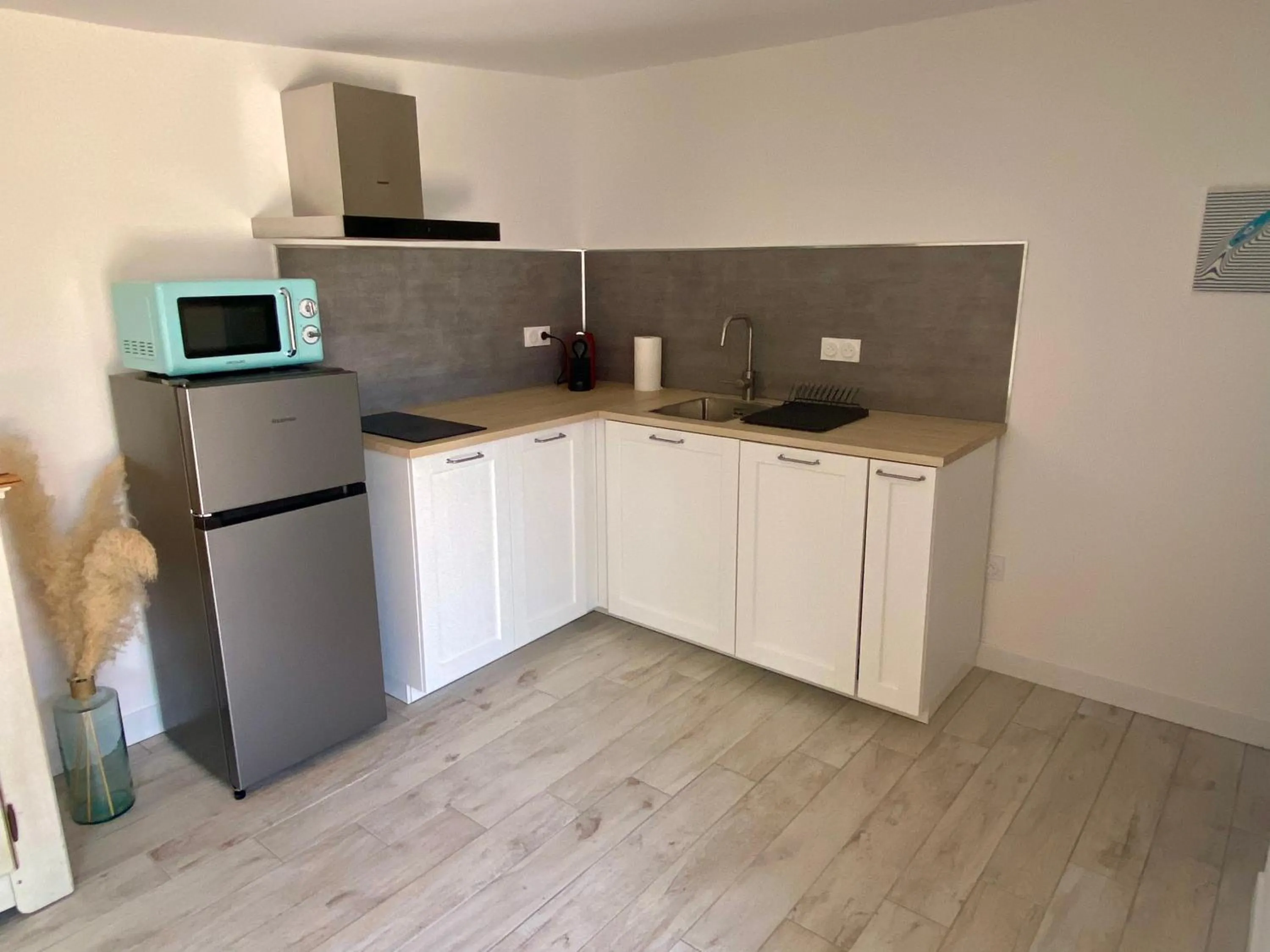 kitchen in Oustal Magnolia