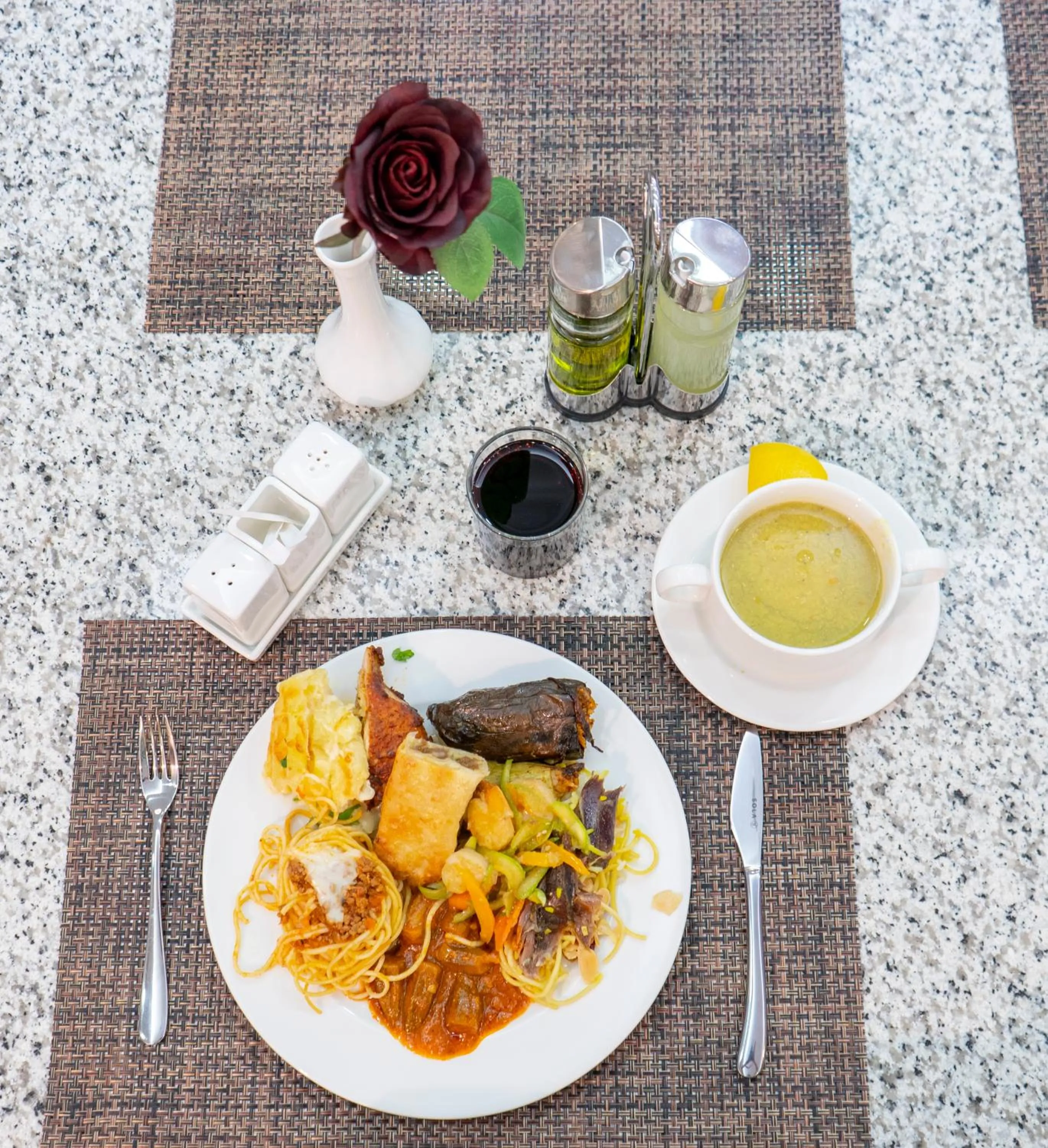 Restaurant/places to eat in Jiwar Al Madina Hotel