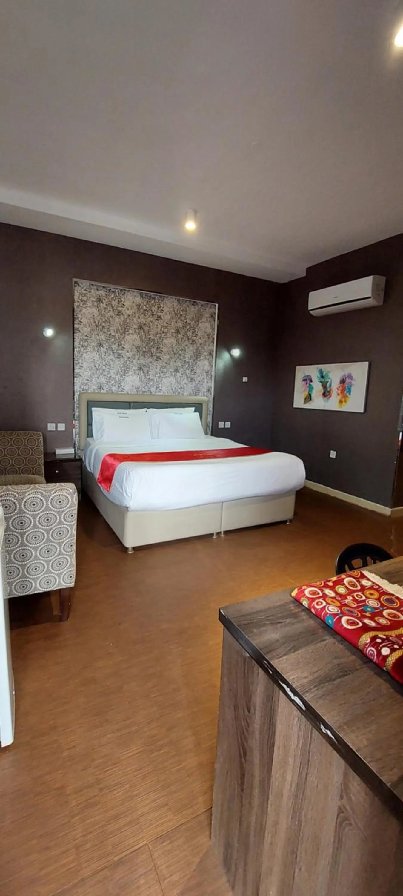 Photo of the whole room, Bed in EMAN HOUSE