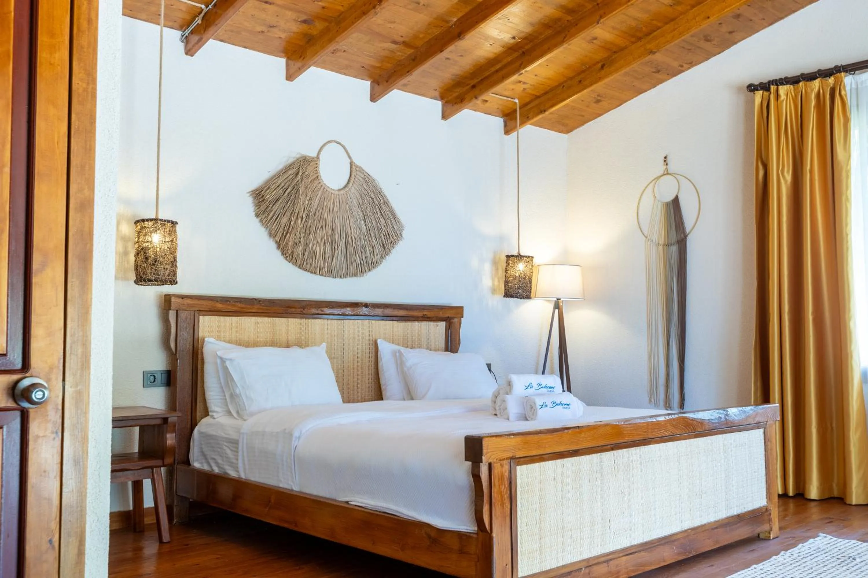 Bed in La Boheme Kabak Adults Only