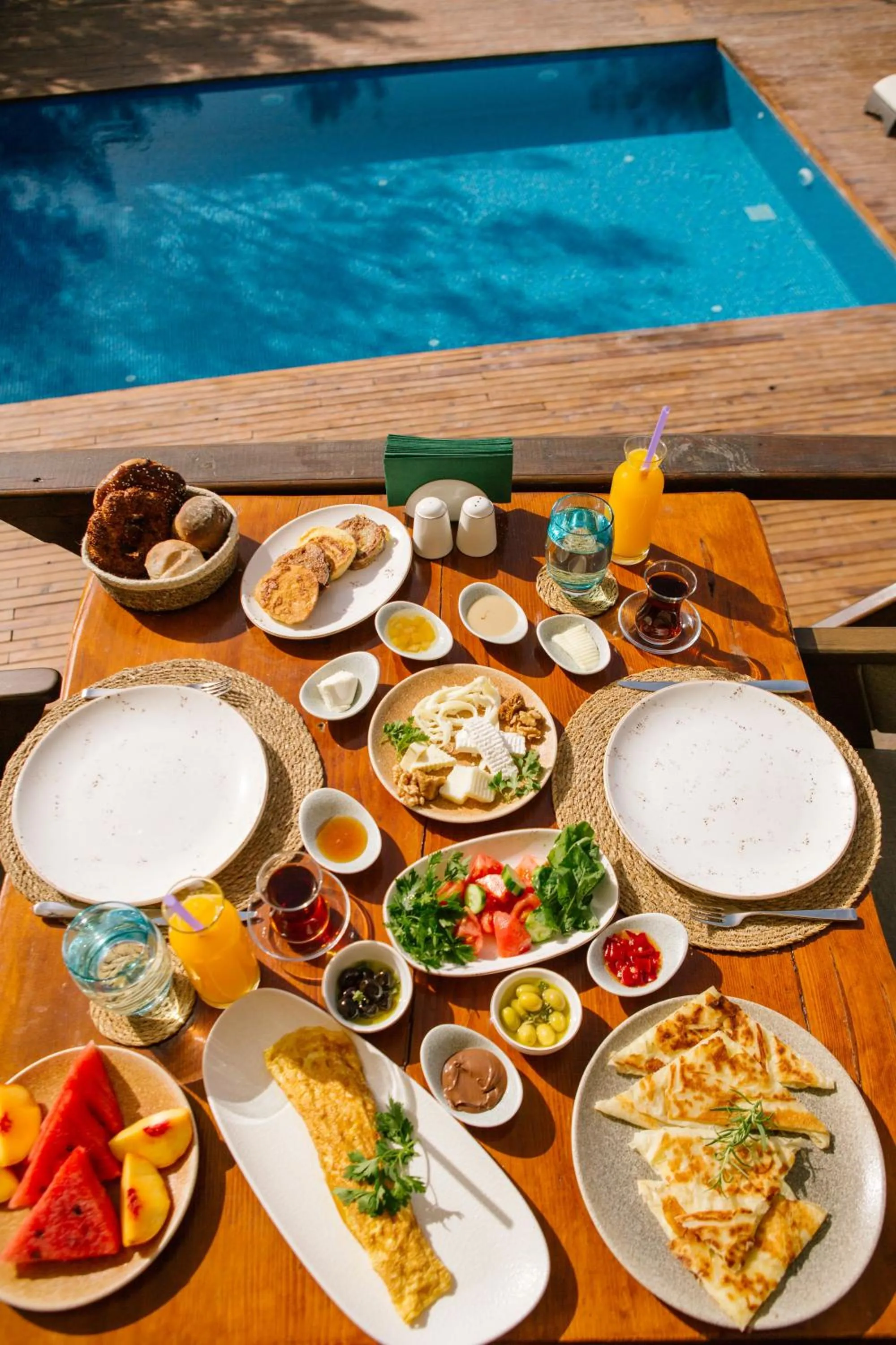Breakfast in La Boheme Kabak Adults Only