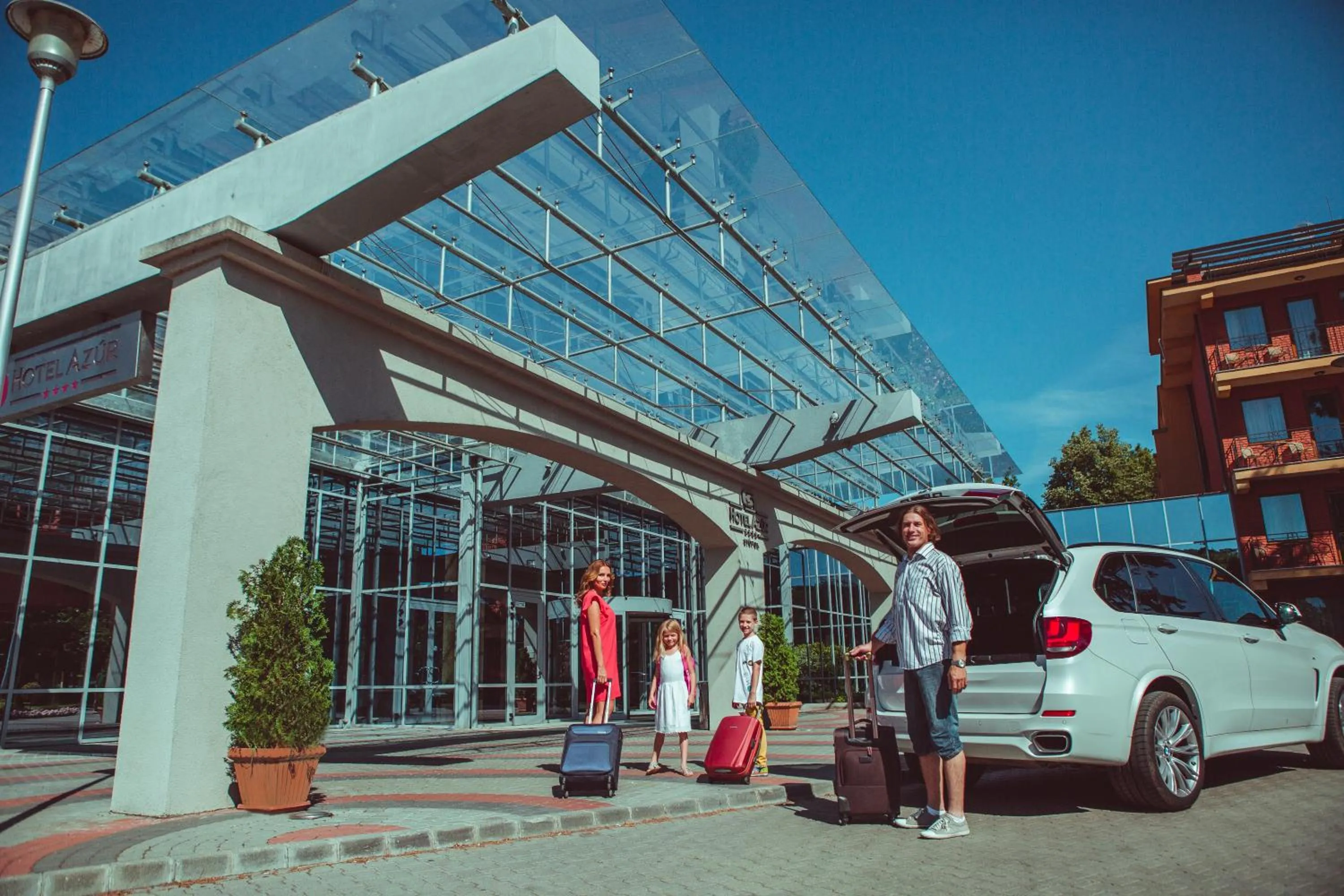 Facade/entrance in Hotel Azur Siofok