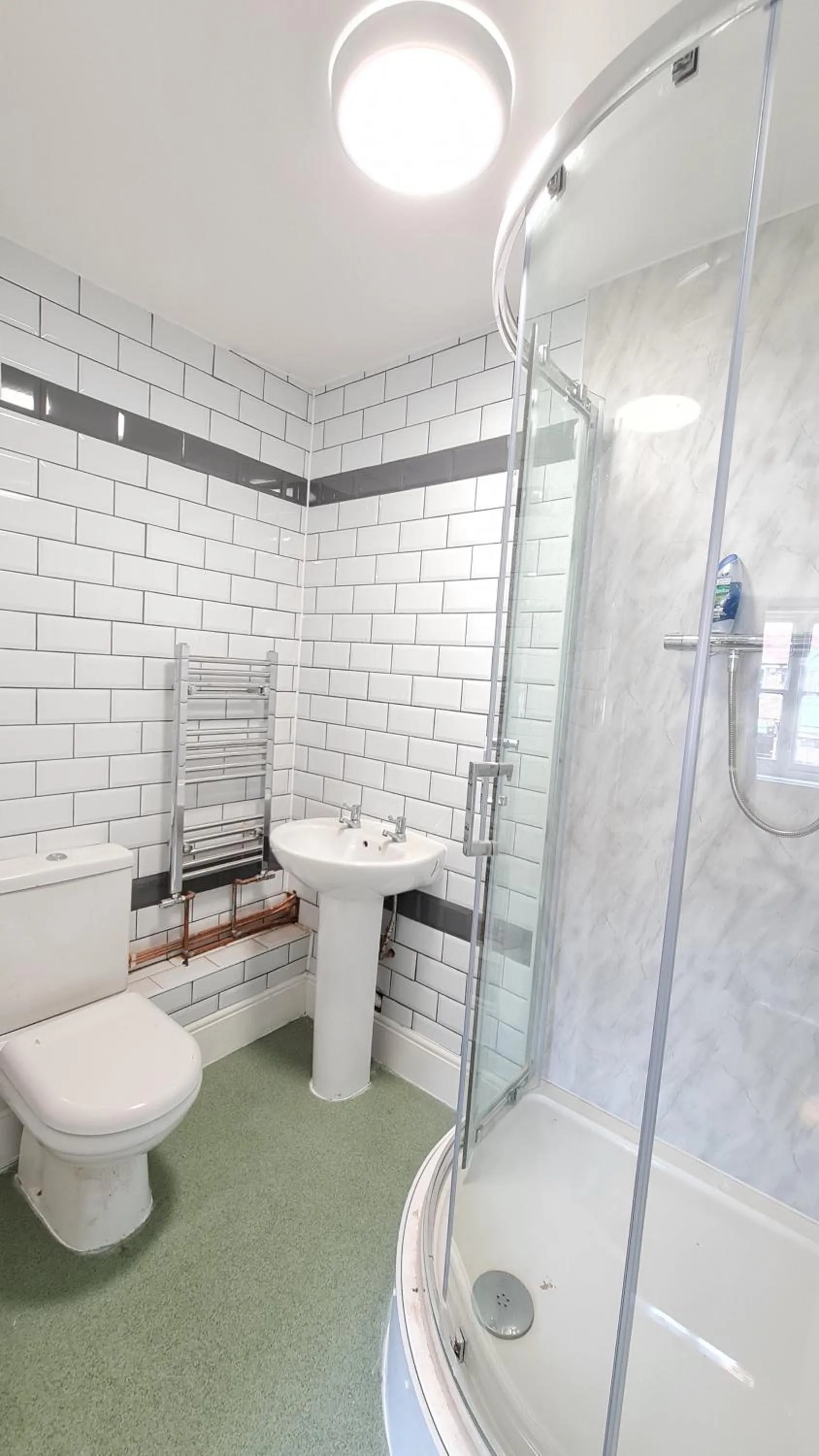 Bathroom in Grace Apartments - Living Rock