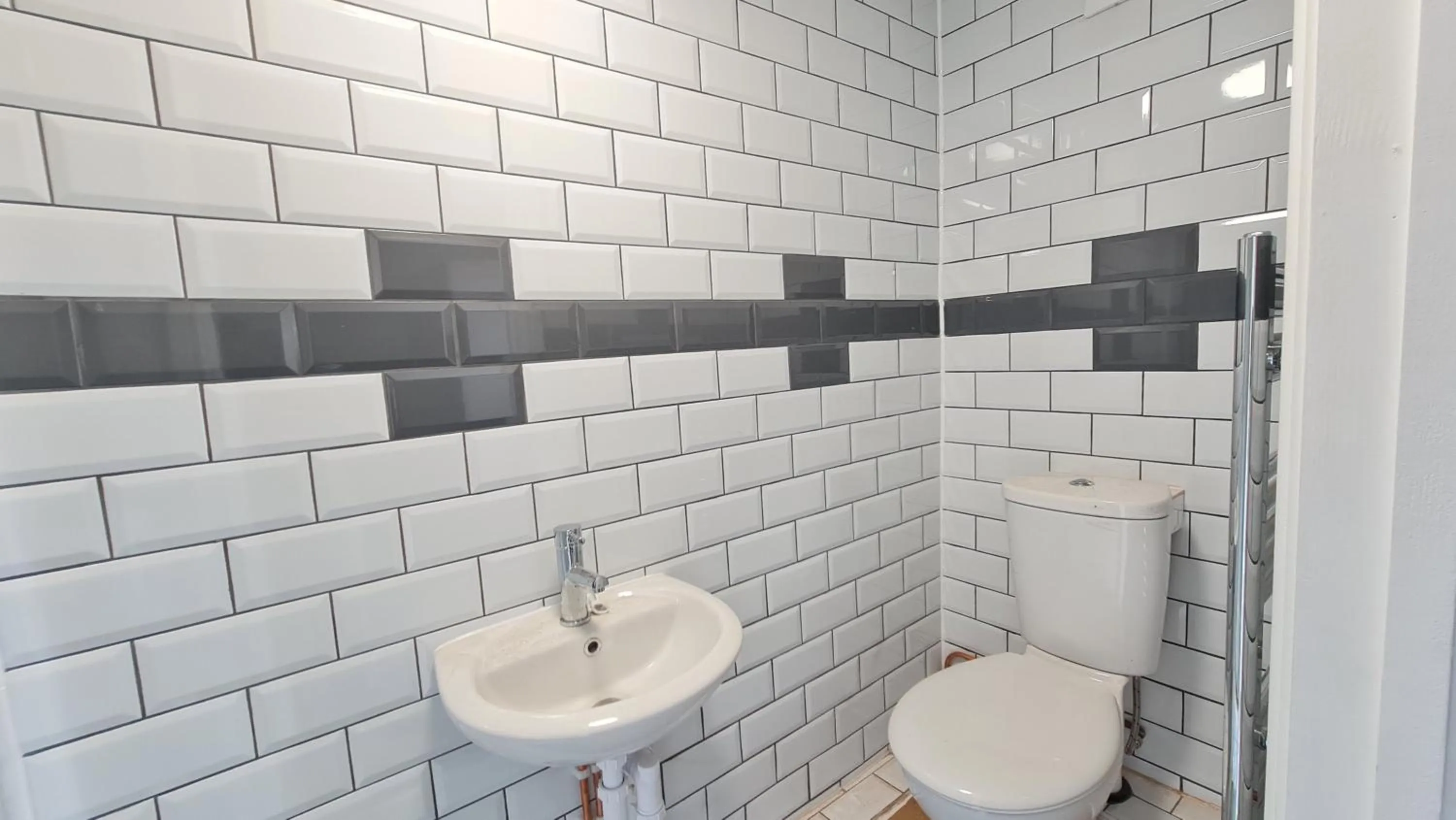 Bathroom in Grace Apartments - Living Rock