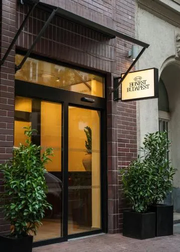 The Honest Budapest by Chic & Basic