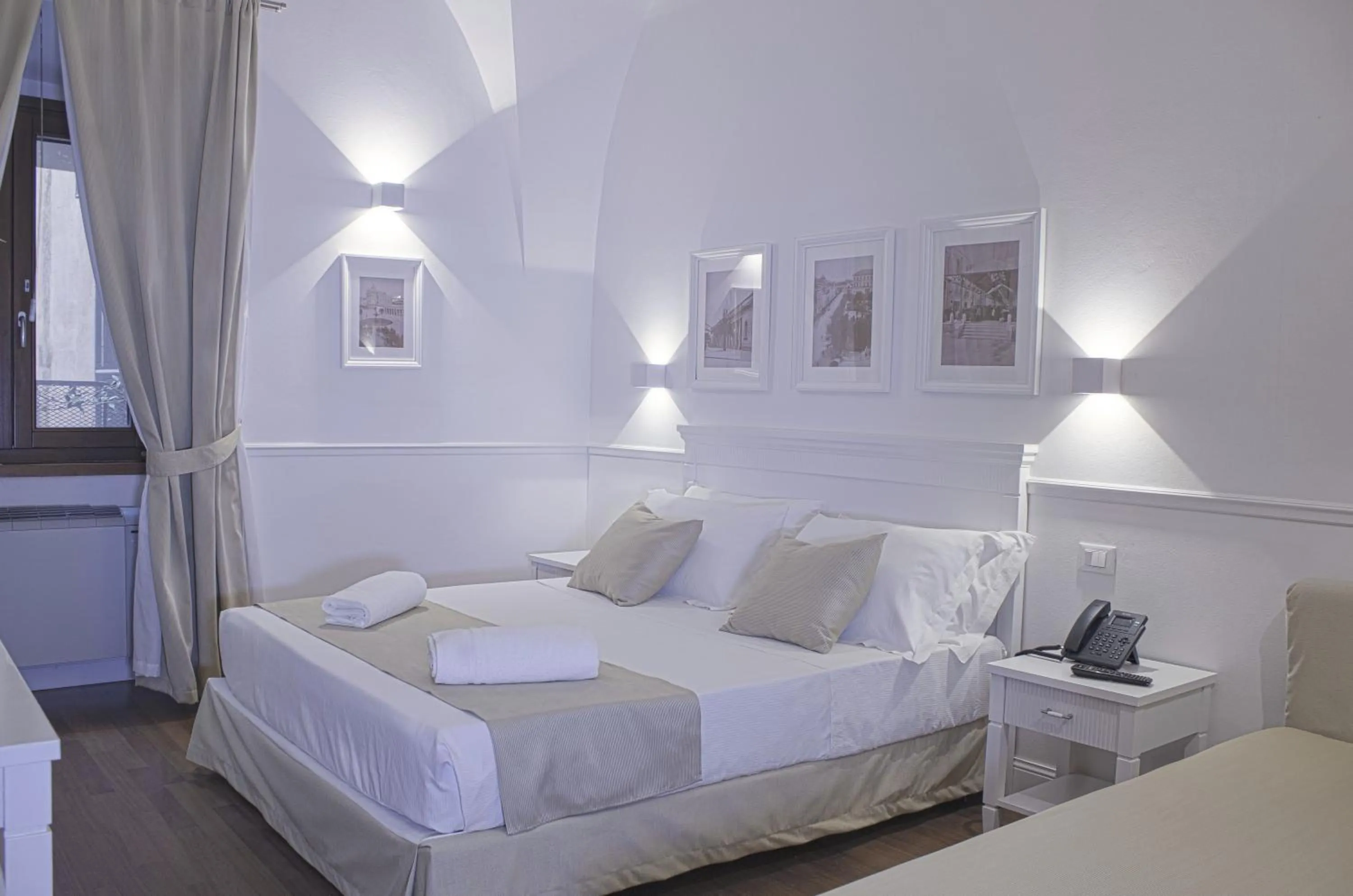 Bedroom, Bed in Palazzo Sant'Elena Historic Hotel
