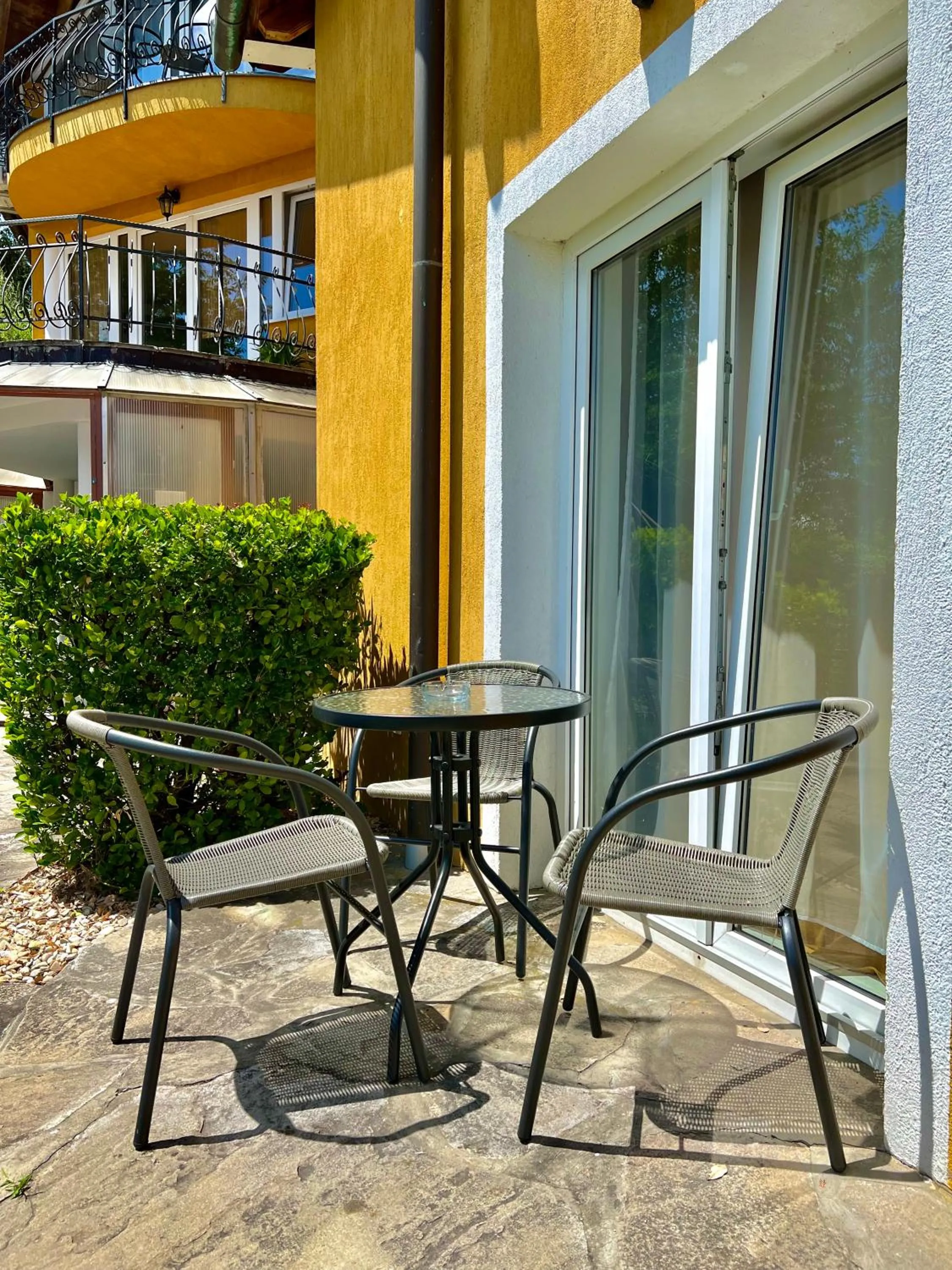 Garden in Appartementhaus 5. Jahreszeit