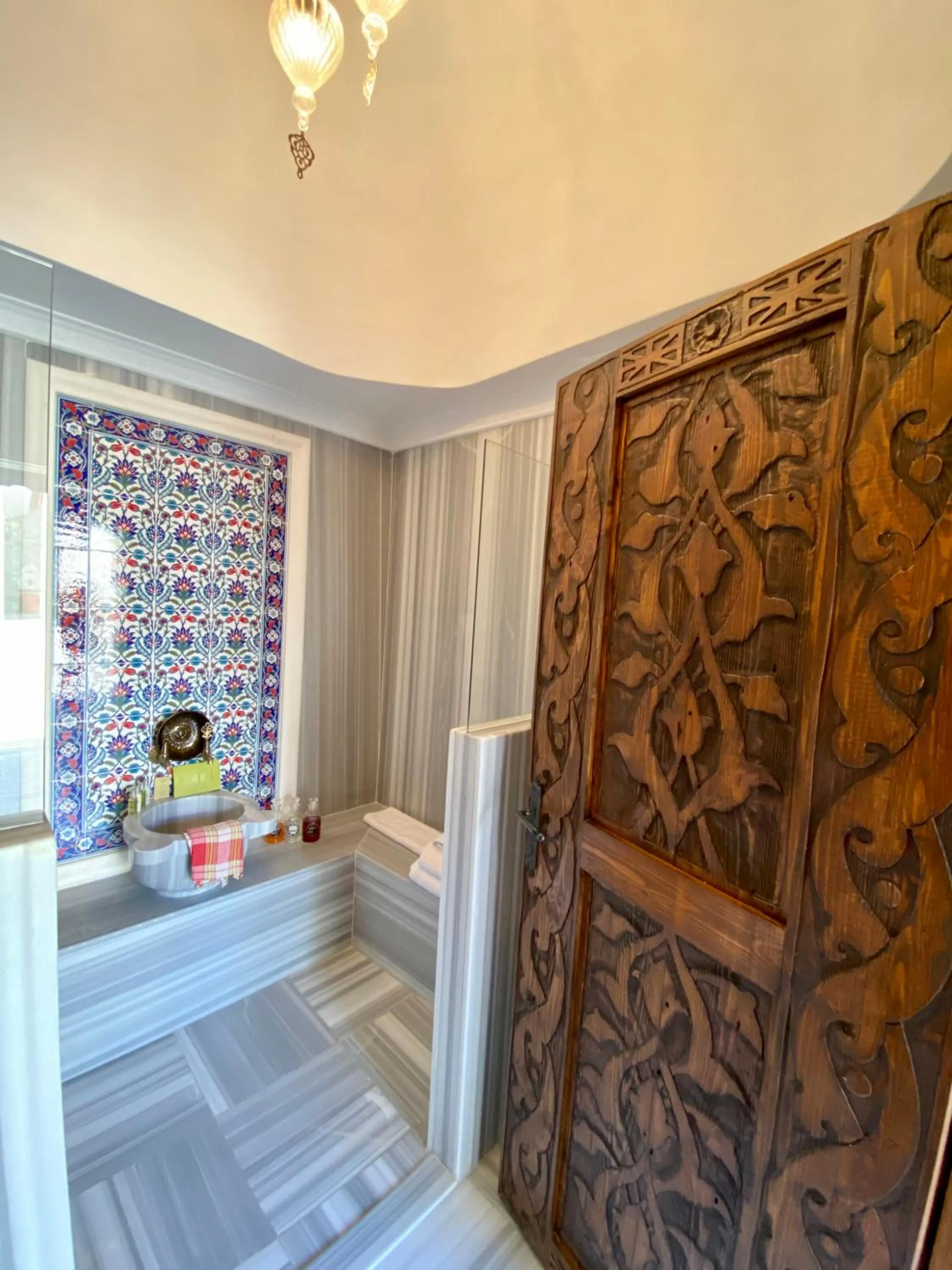 Bathroom, Bed in Villa Ephesus Hotel
