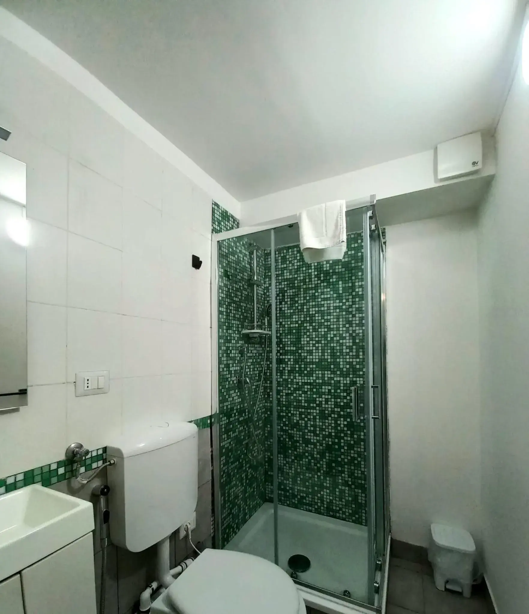 Single Room with Private Bathroom in Le stanze di Partenope Single Room with Private Bathroom in Le stanze di Partenope