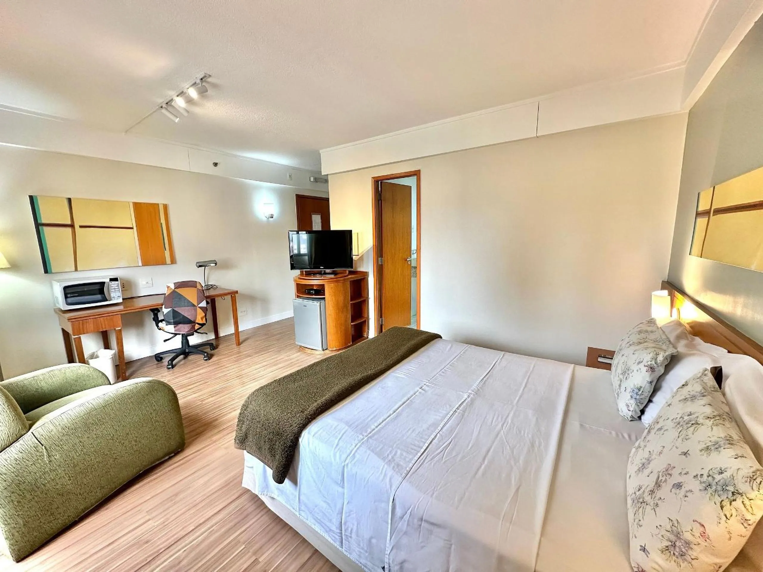 Bed in Flat Particular Rua Borges Lagoa c/ garagem UH1008