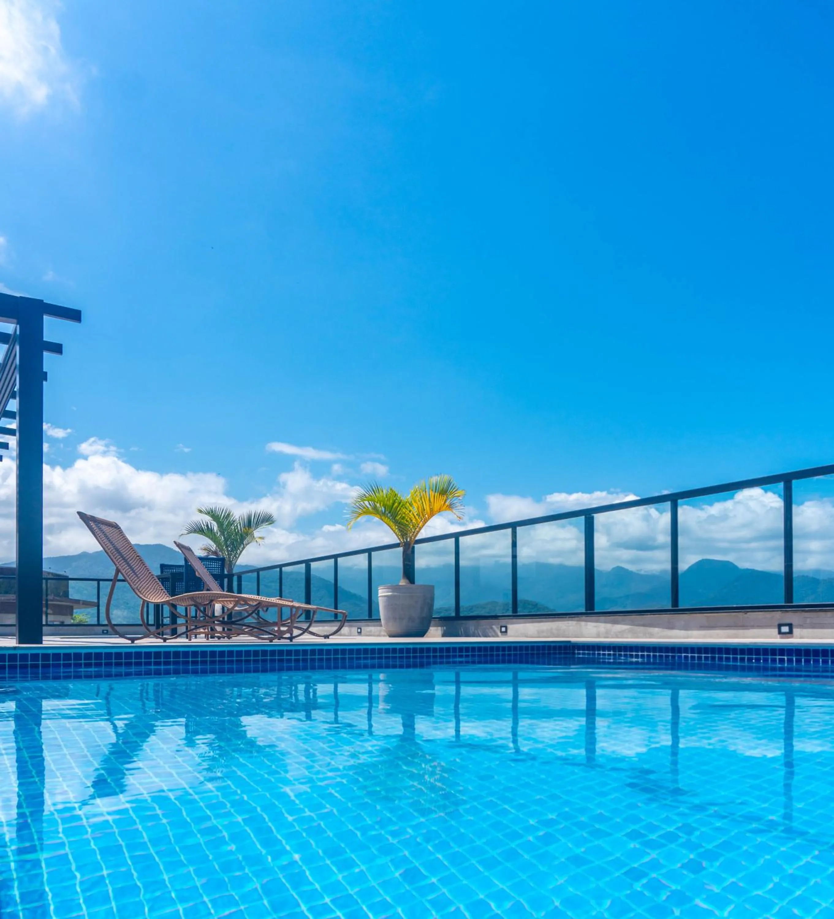 Swimming pool in Ubatuba Praia Hotel