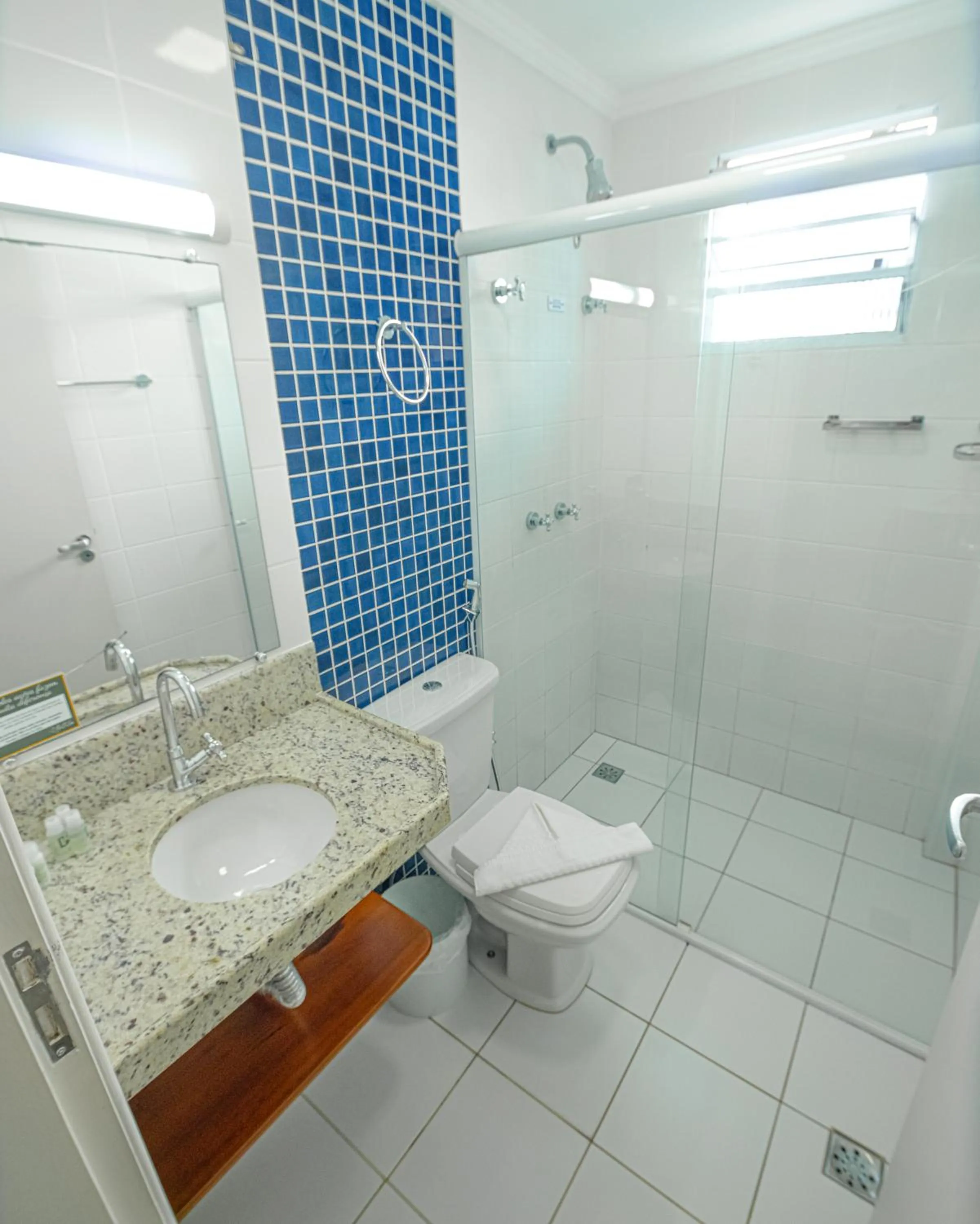 Bathroom in Ubatuba Praia Hotel