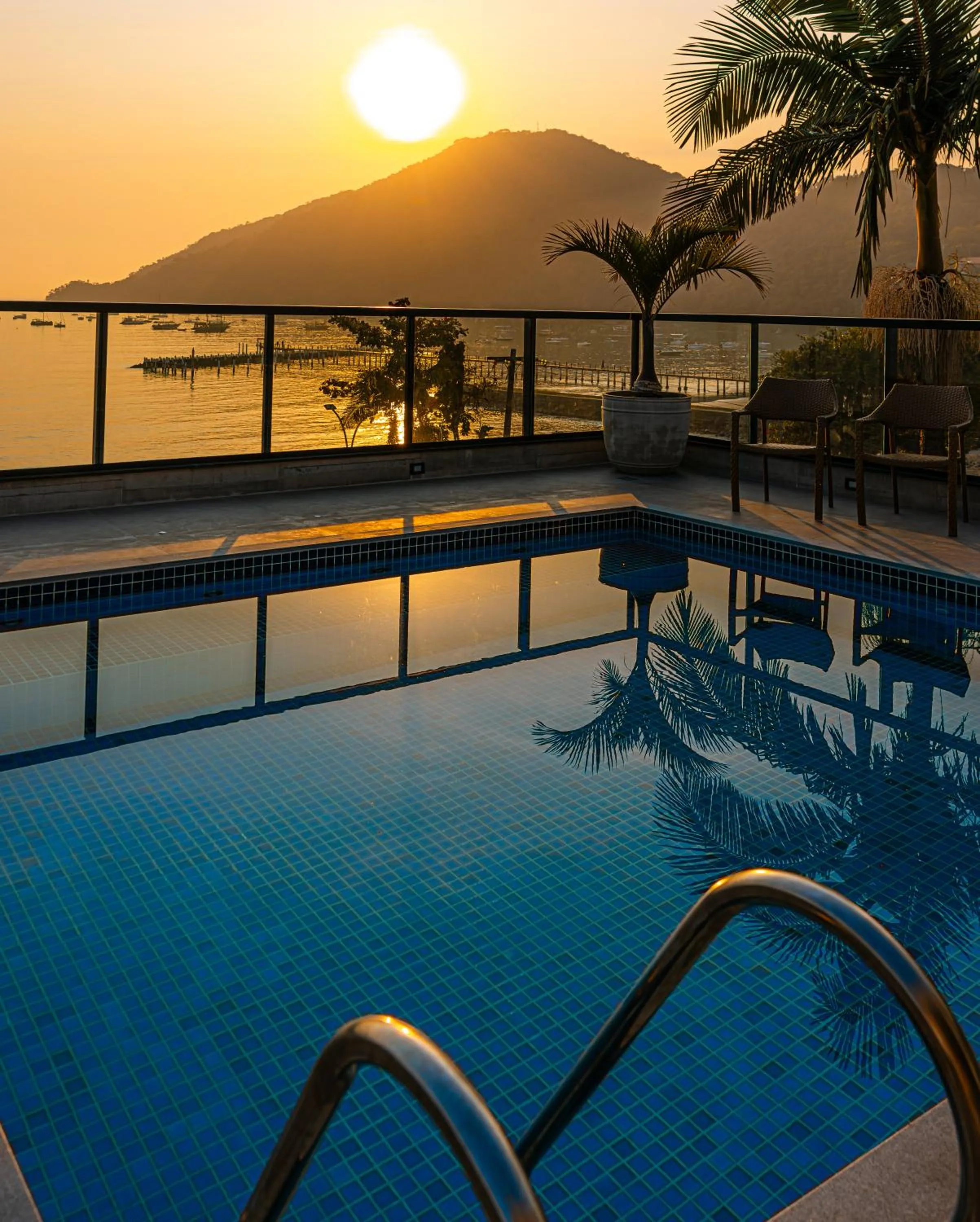 Swimming pool in Ubatuba Praia Hotel