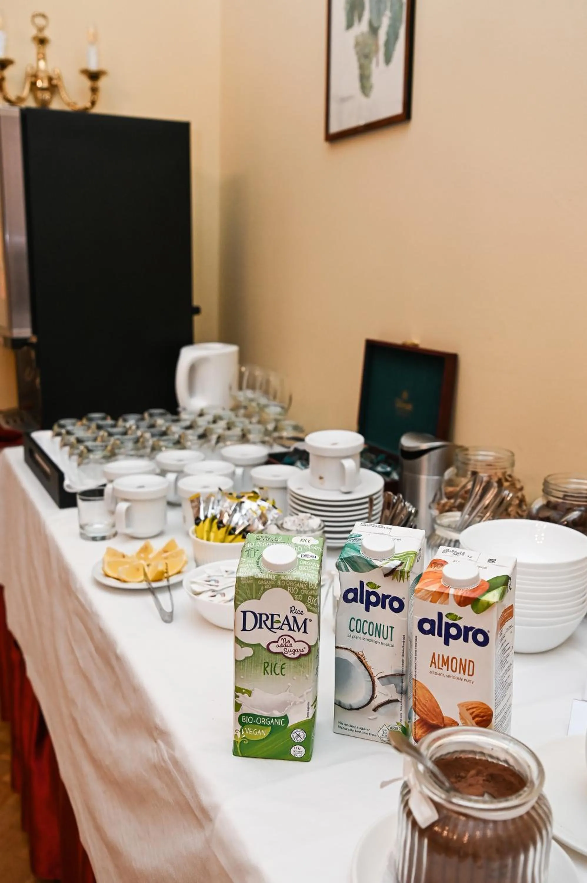 Breakfast in Castle Hotel Grof Degenfeld Superior