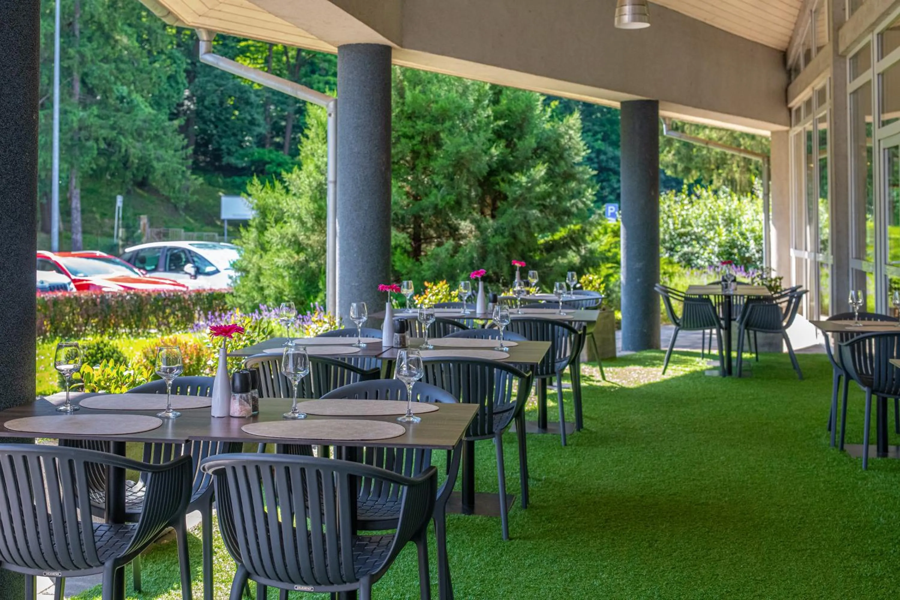 Restaurant/places to eat in Ambient Hotel & Thermal Spa