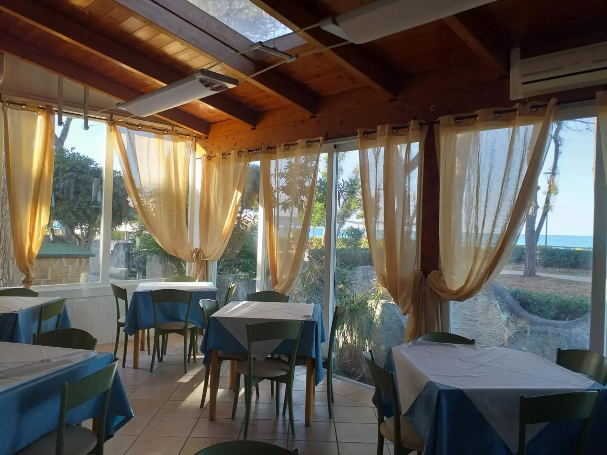 Quadruple room in Pineto - Just a few meters from the sea Quadruple room in Pineto - Just a few meters from the sea