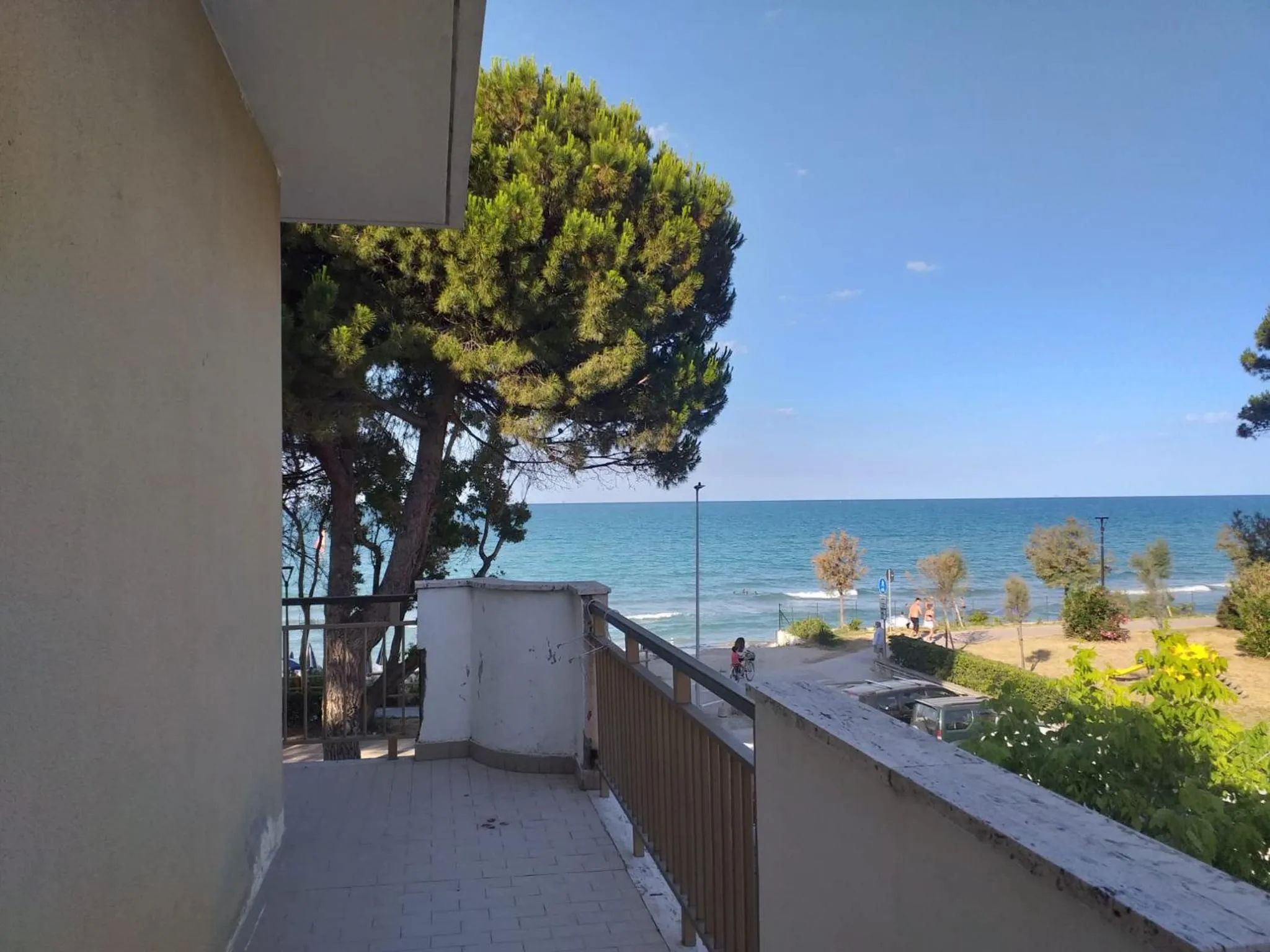 Quadruple room in Pineto - Just a few meters from the sea