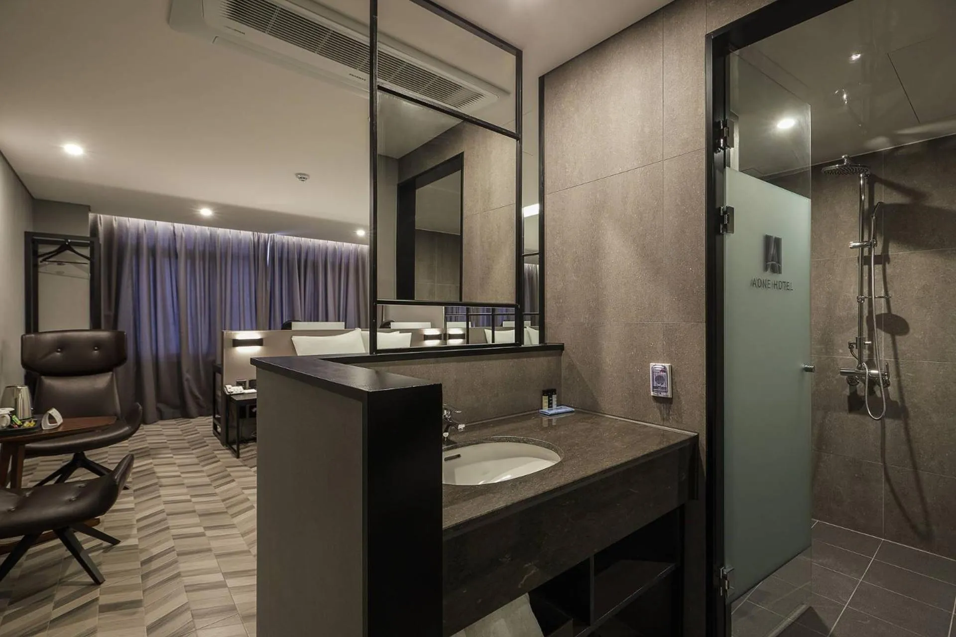 Shower in Namyangju Aone Hotel