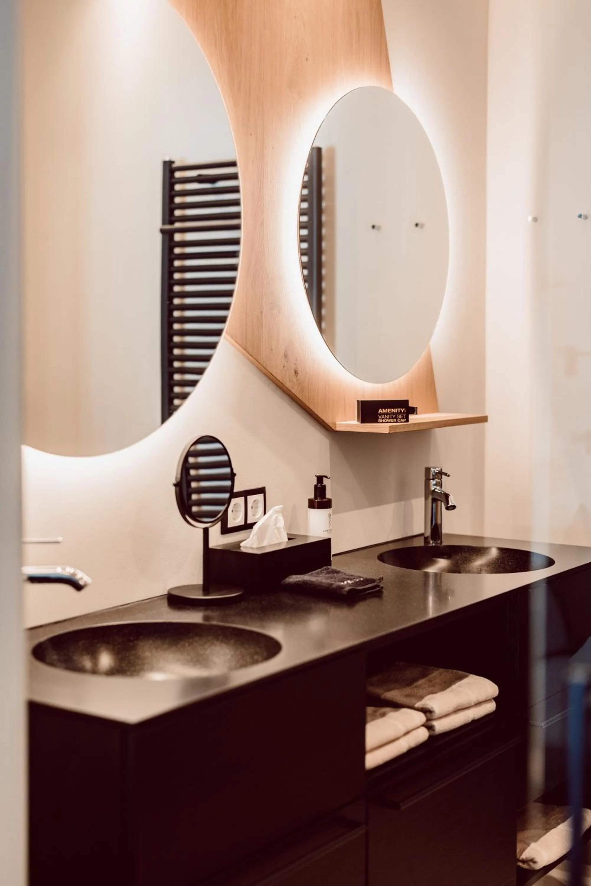 Bathroom in JoAnn suites & apart