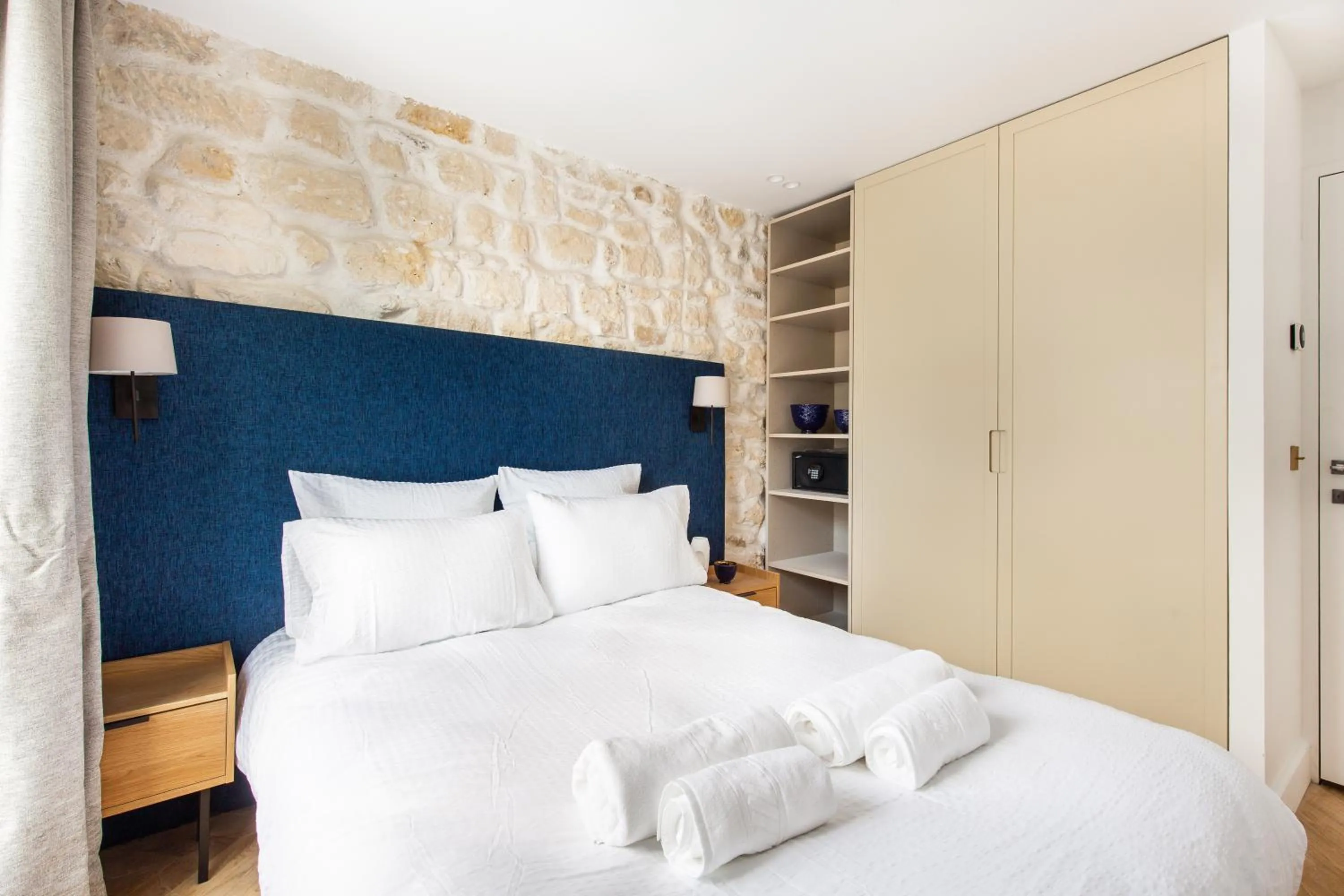 Bedroom, Bed in Quartier Libre - Saint Georges