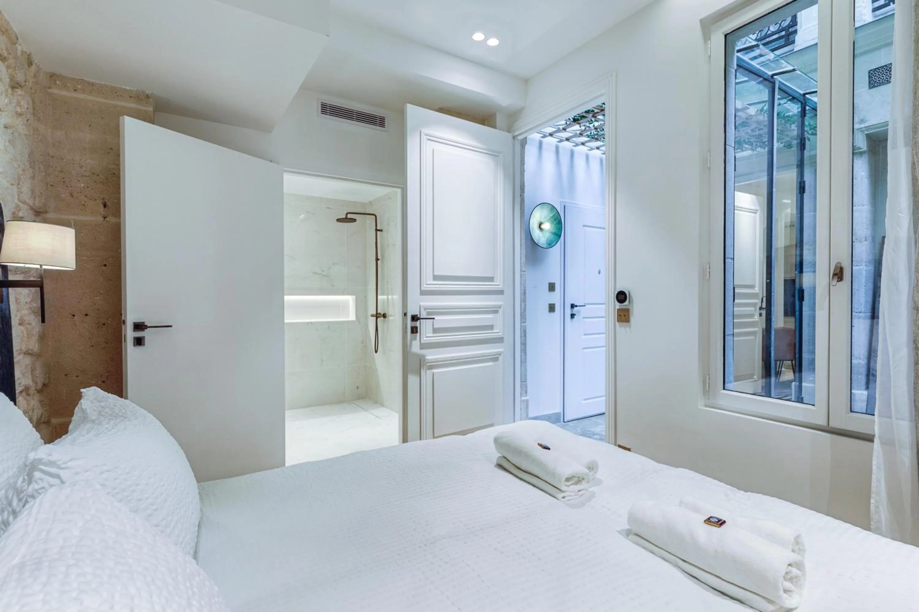 Photo of the whole room, Bed in Quartier Libre - Saint Georges