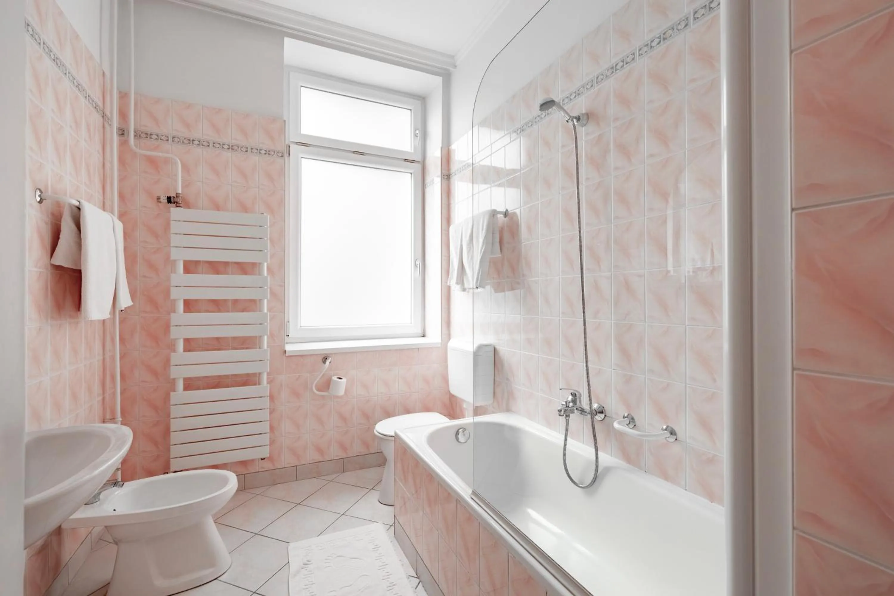 Bath in Hotel Pannonia