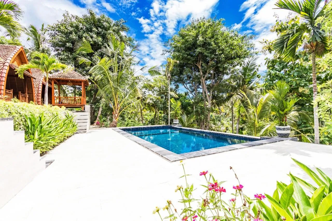 Pool view in Kelingking Mesari Villa and Spa