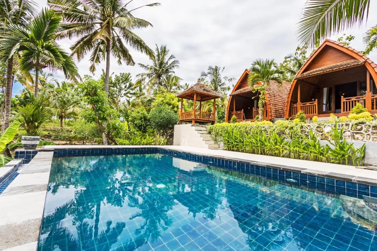 Swimming pool in Kelingking Mesari Villa and Spa