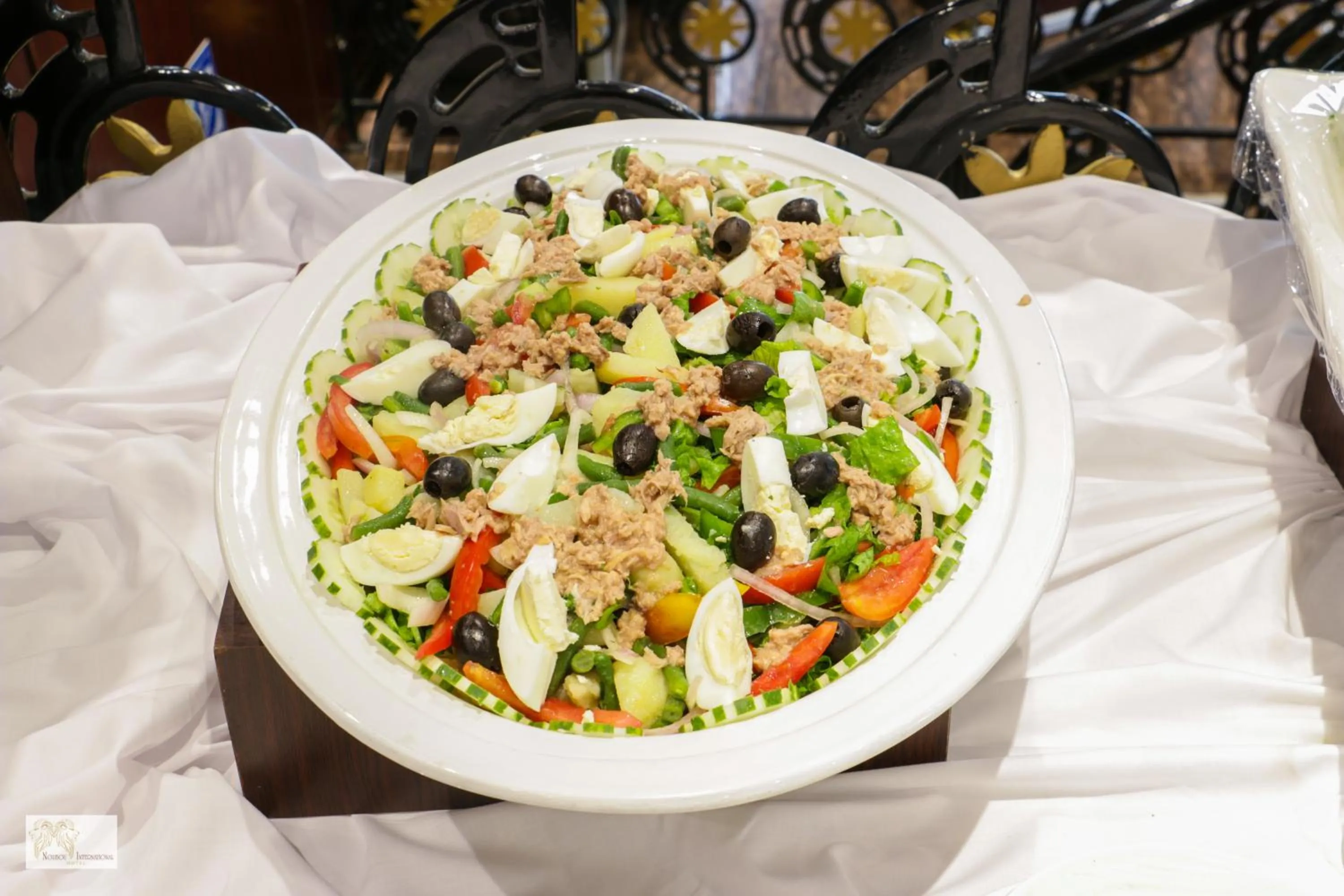 Restaurant/places to eat in NOUBOU INTERNATIONAL HOTEL BONAPRISO