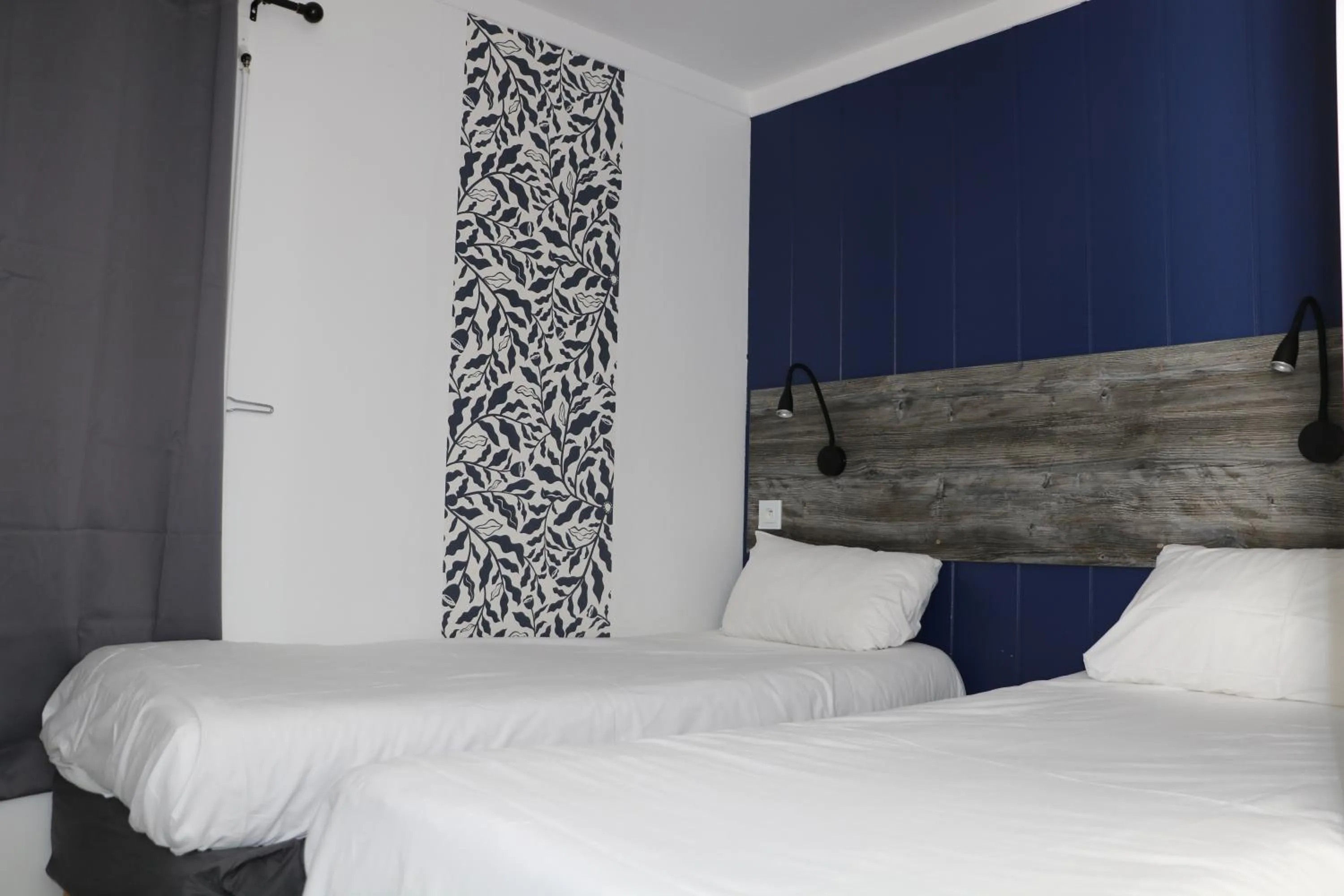 Bed in Fasthotel Albertville