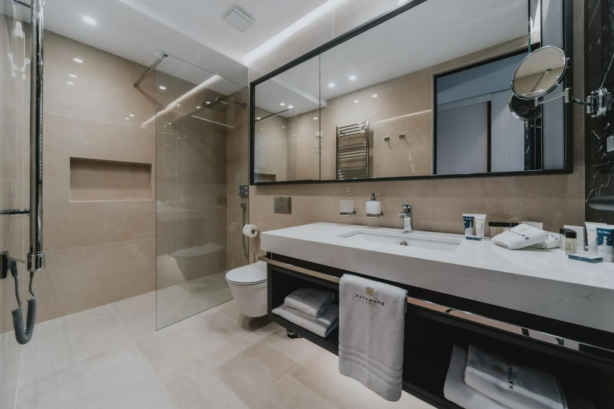 Bathroom in Katamare Hotel