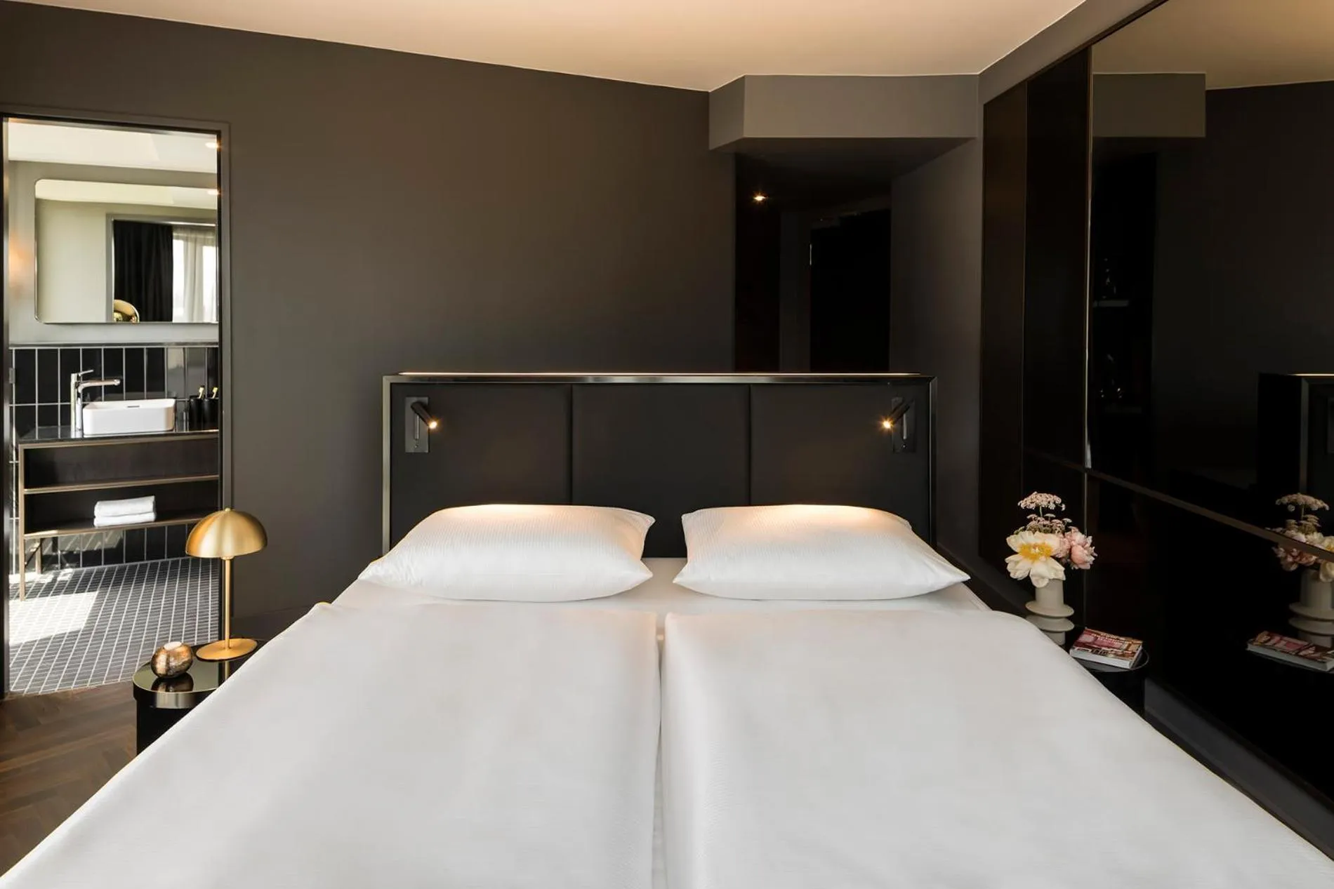 Photo of the whole room, Bed in Hotel ROMY by AMANO