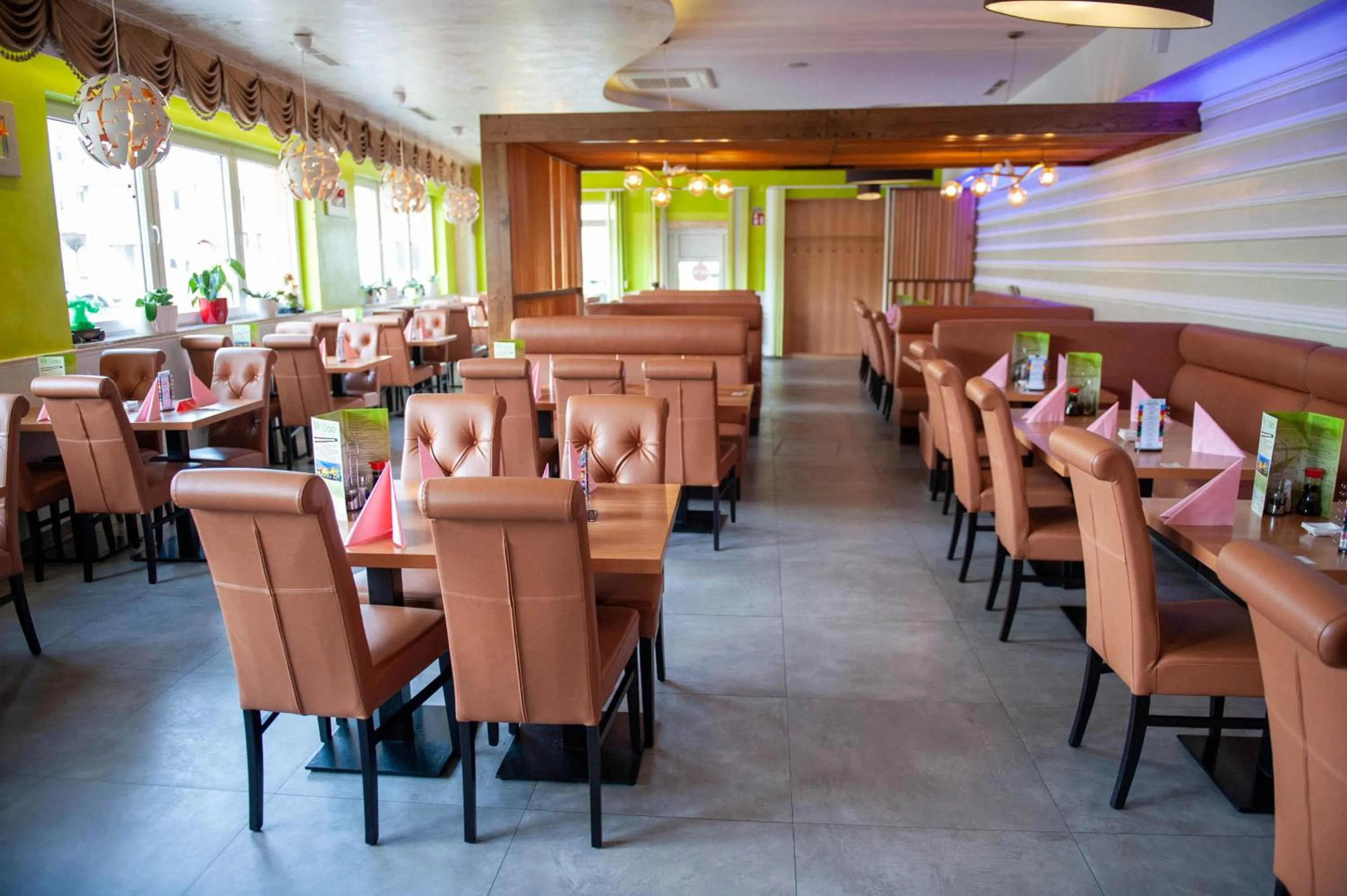 Restaurant/places to eat in Mr.Liao Hotel