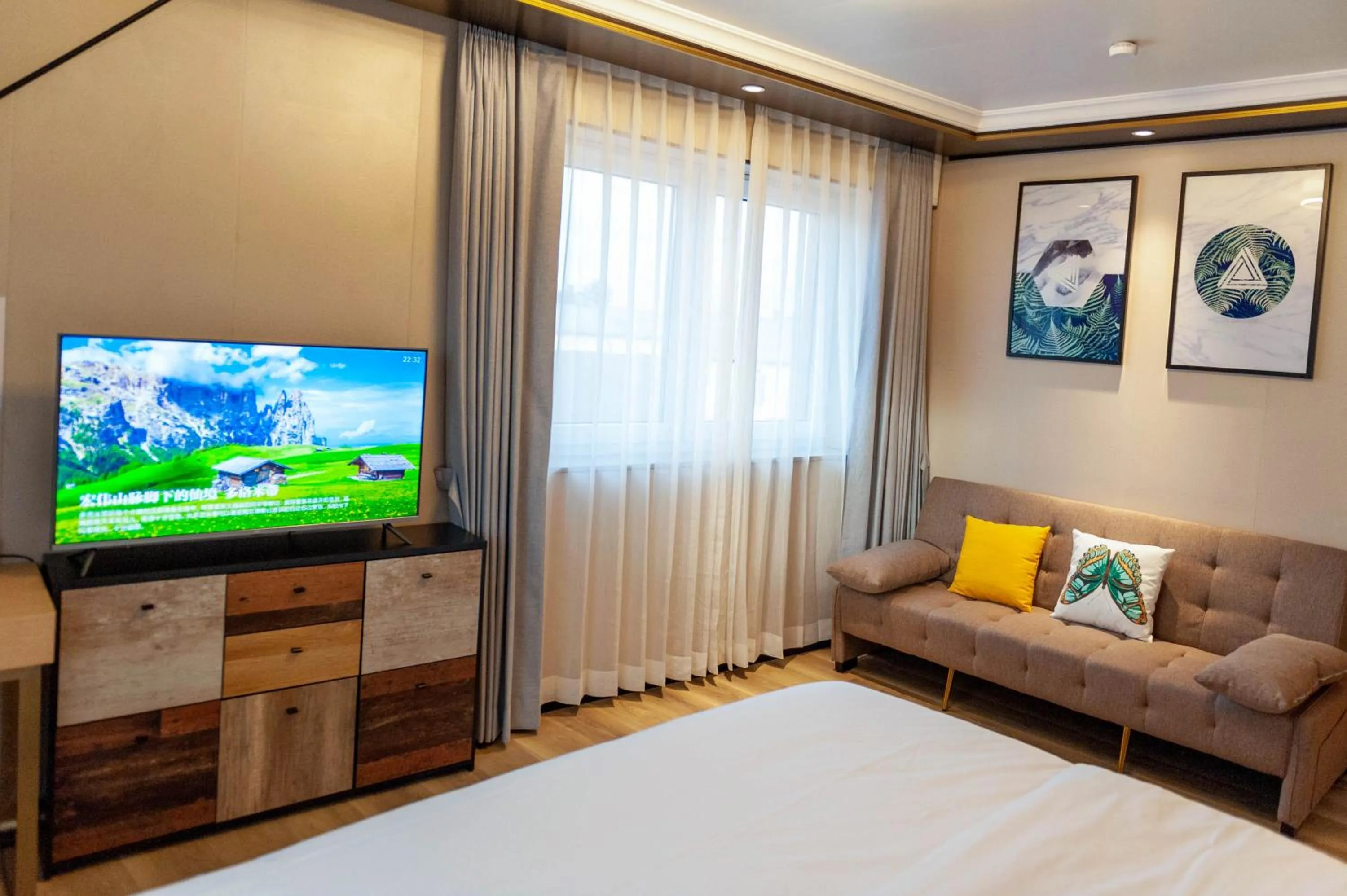 Bed in Mr.Liao Hotel