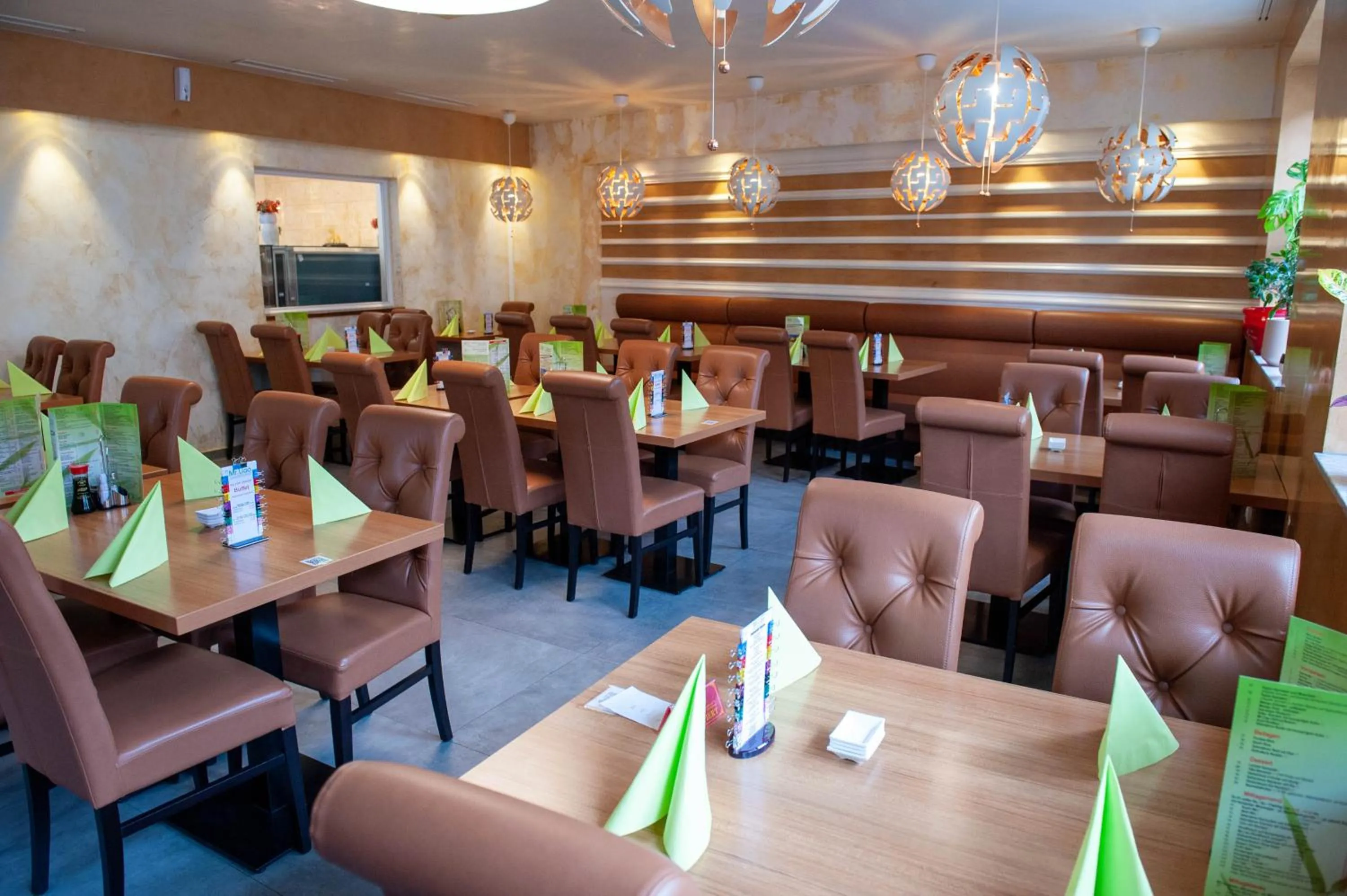 Restaurant/places to eat in Mr.Liao Hotel