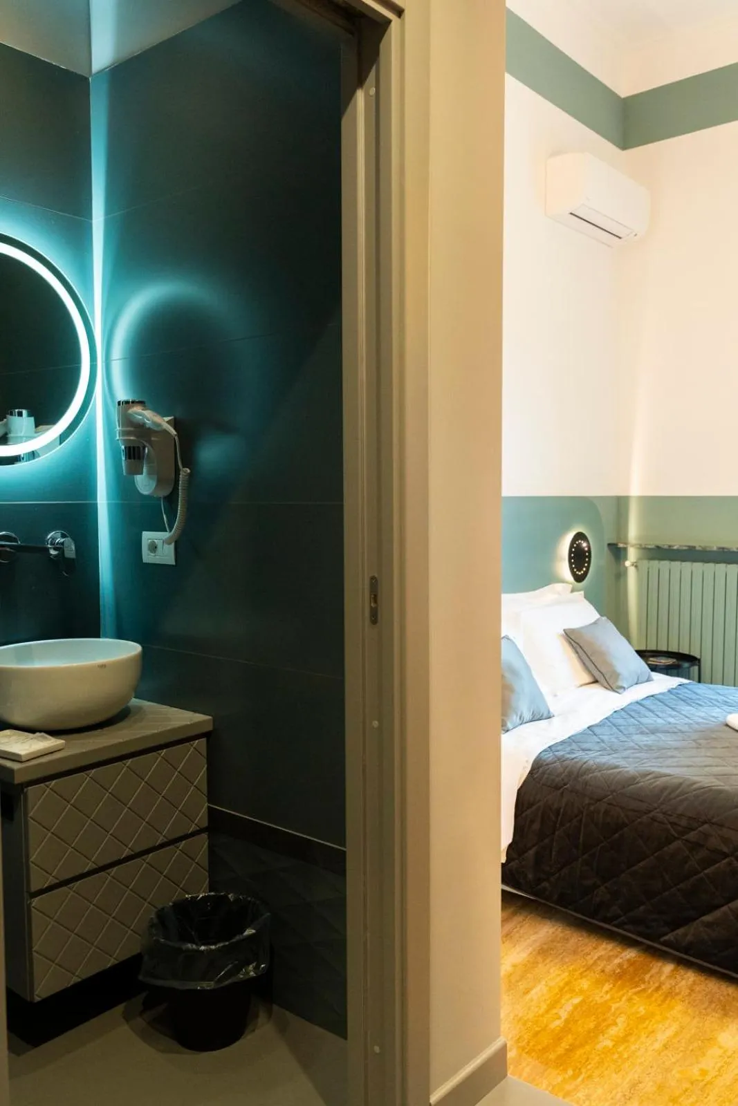 Bathroom, Bed in Rettifilo 311