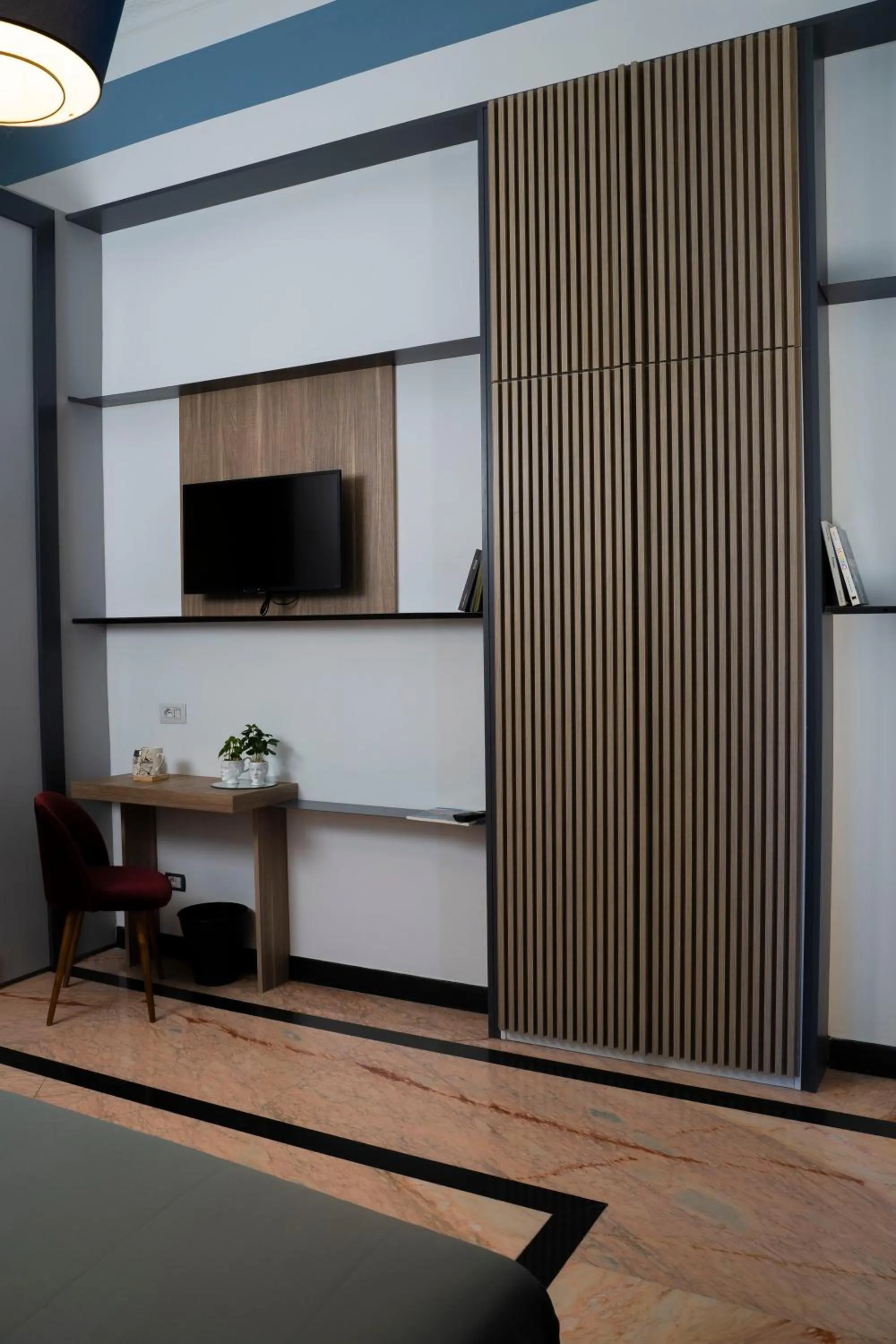 TV and multimedia in Rettifilo 311