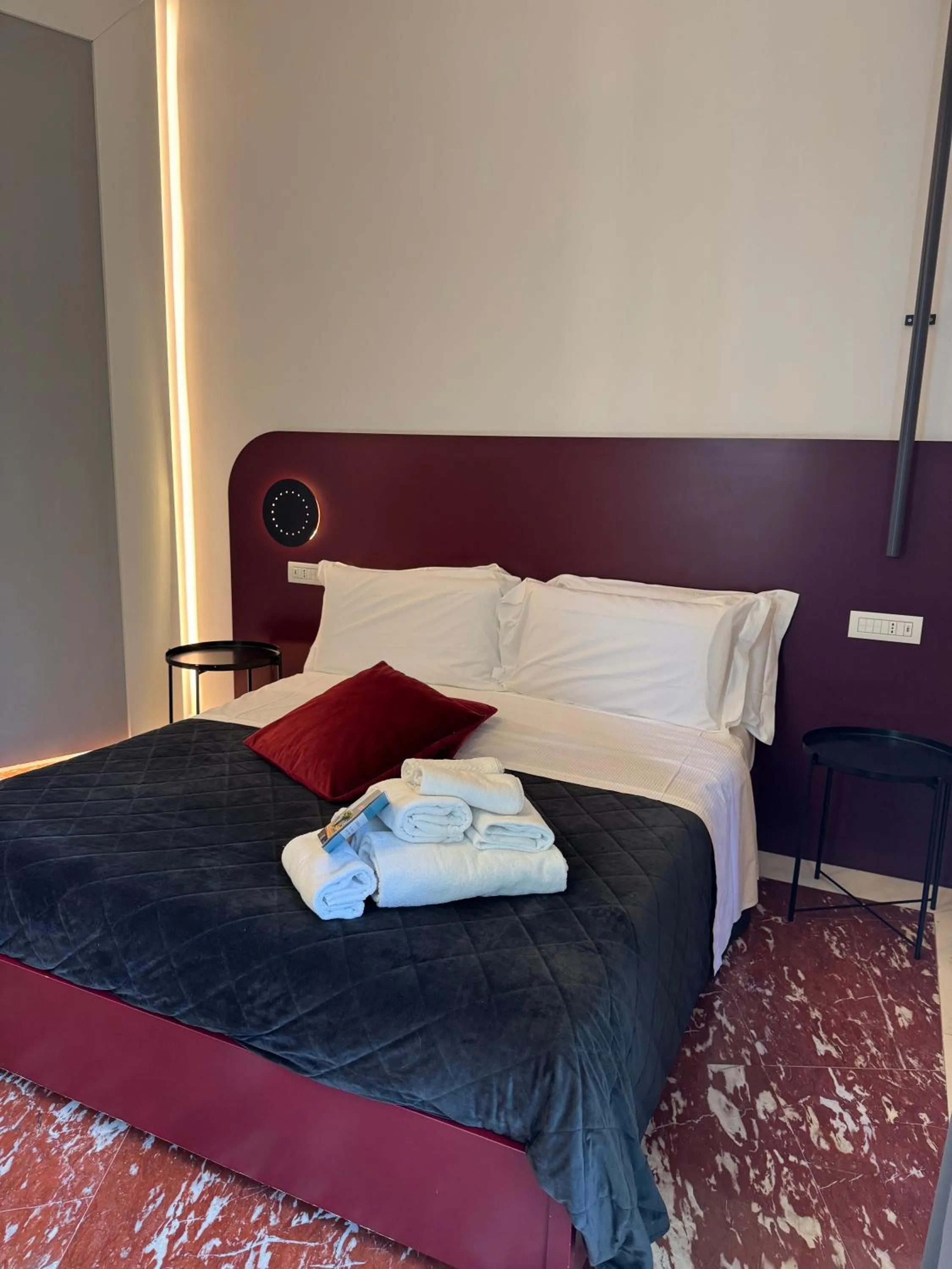 Photo of the whole room, Bed in Rettifilo 311