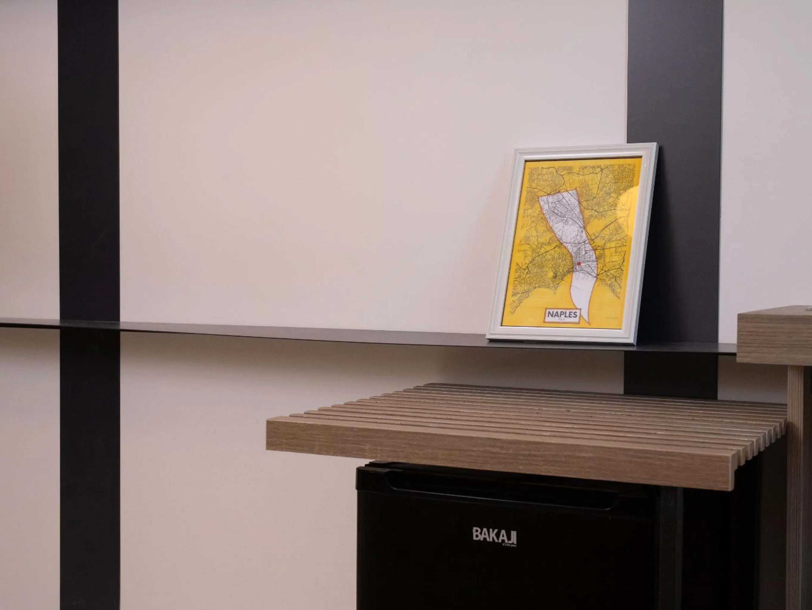 Decorative detail in Rettifilo 311