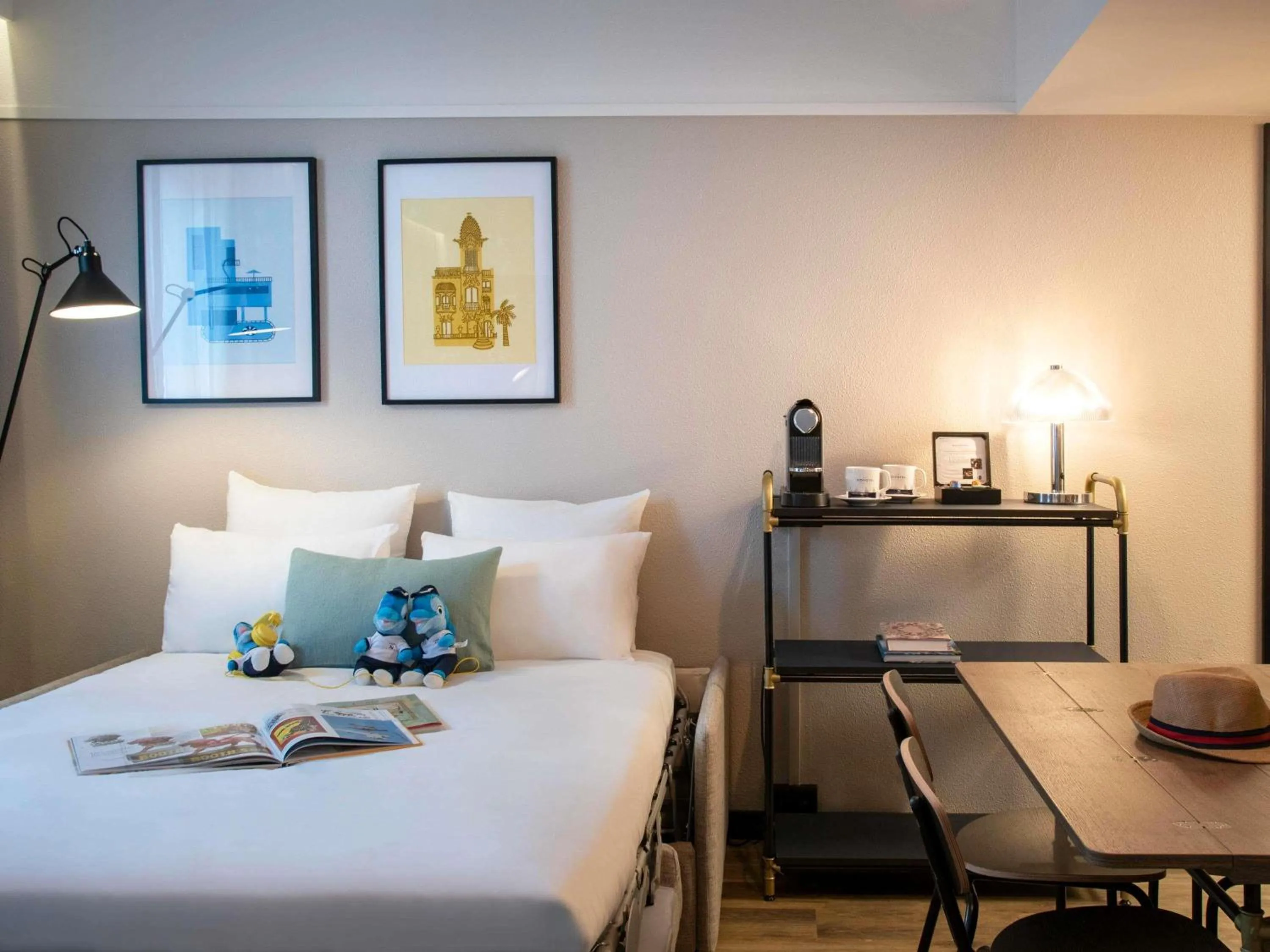 Bedroom, Bed in Novotel Suites Nice Airport