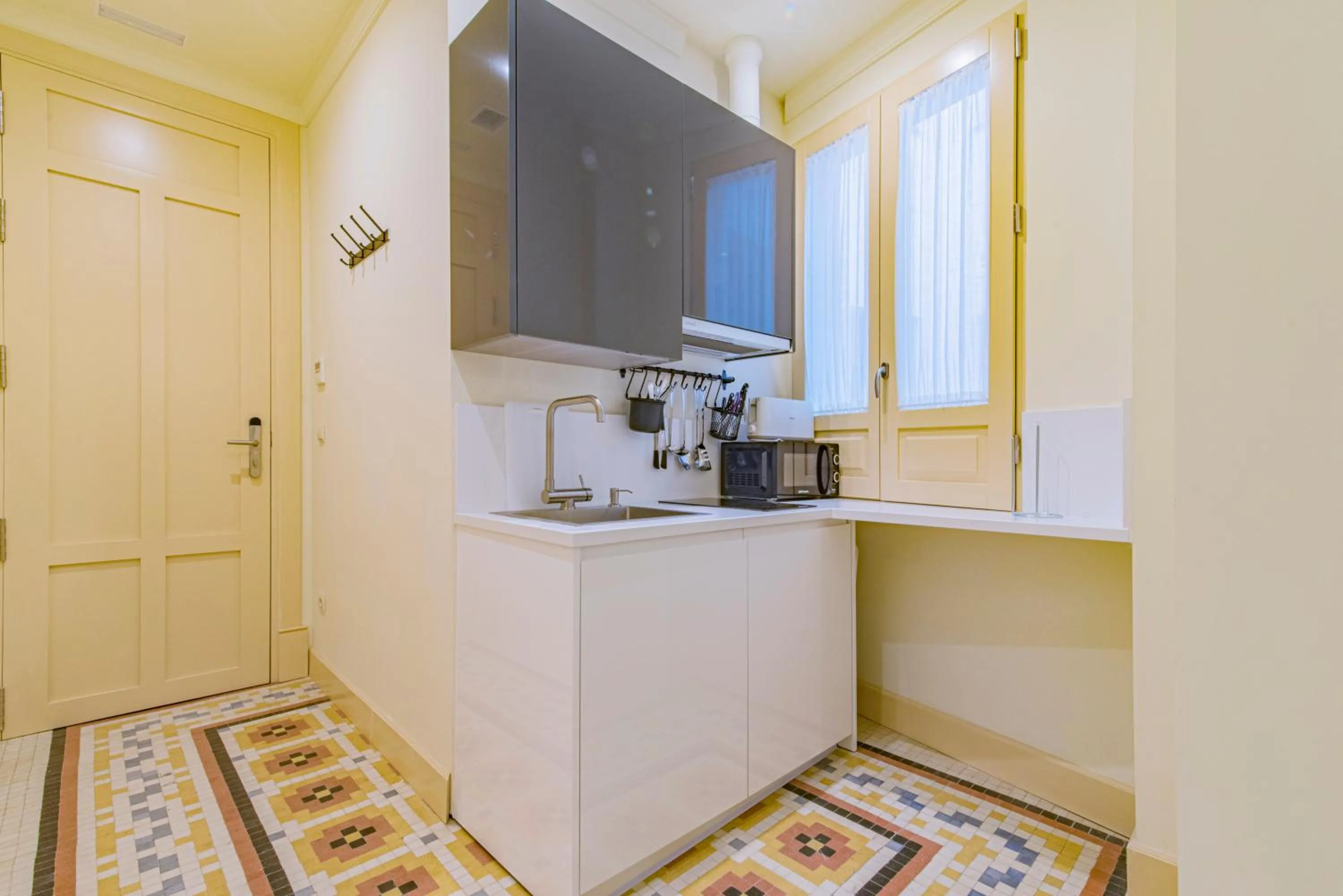 Kitchen or kitchenette in Mosaiko Homes Catedral Granada