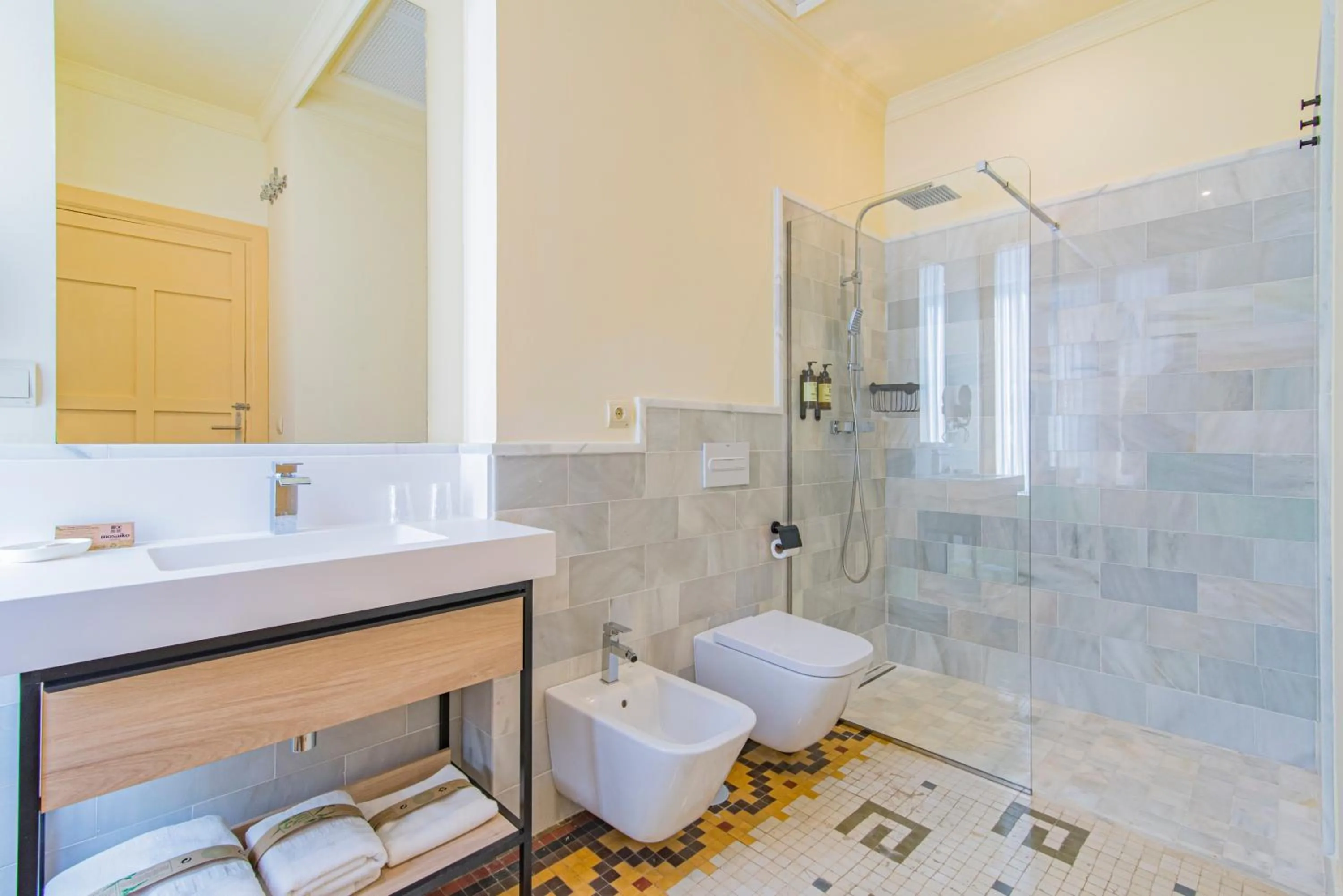 Bathroom in Mosaiko Homes Catedral Granada