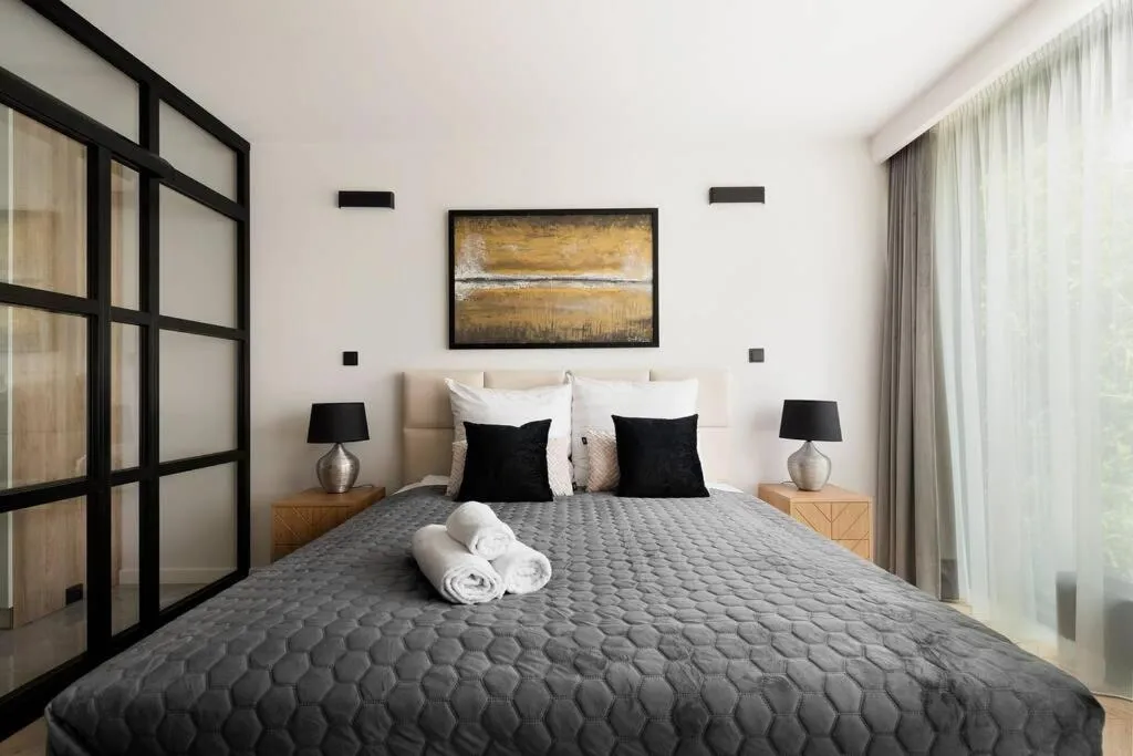 Bed in EASY RENT Apartments - GOLD 36, Basen & SPA, Centrum Free Parking 24h Check-in