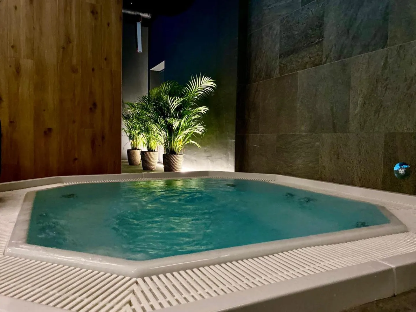 EASY RENT Apartments - GOLD 36, Basen & SPA, Centrum Free Parking 24h Check-in