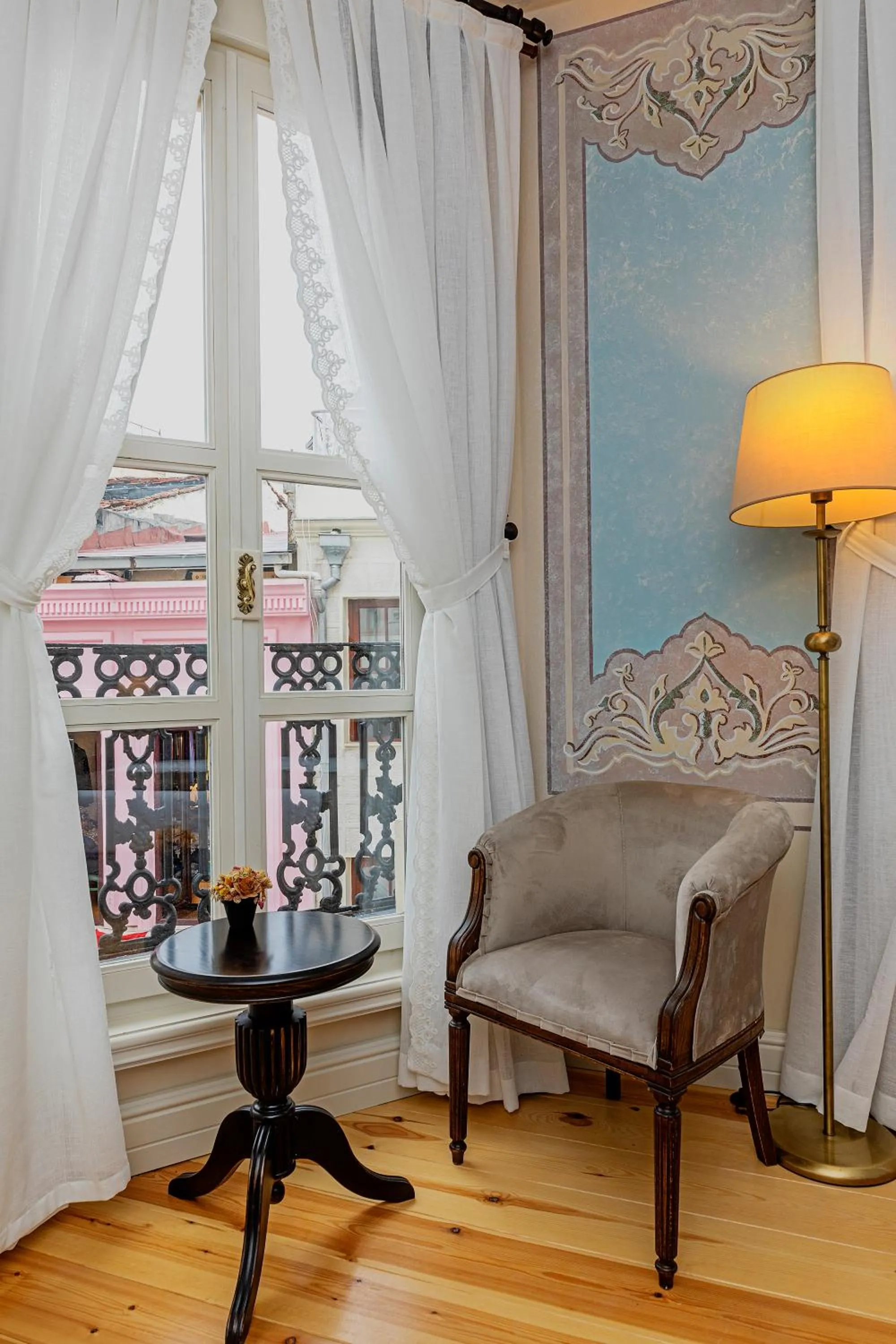 Living room in Meroddi Barnathan Hotel