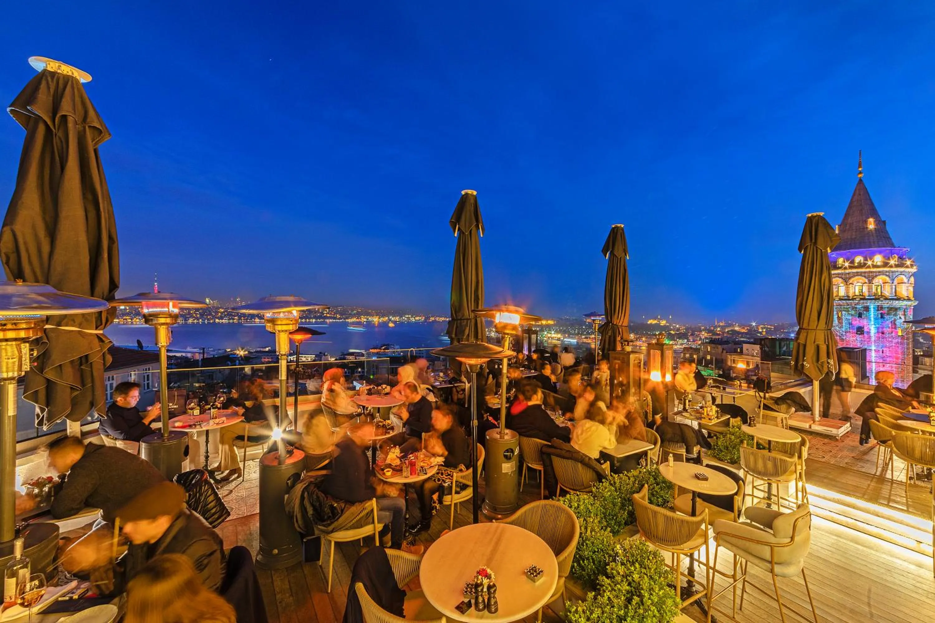 Restaurant/places to eat in Meroddi Barnathan Hotel