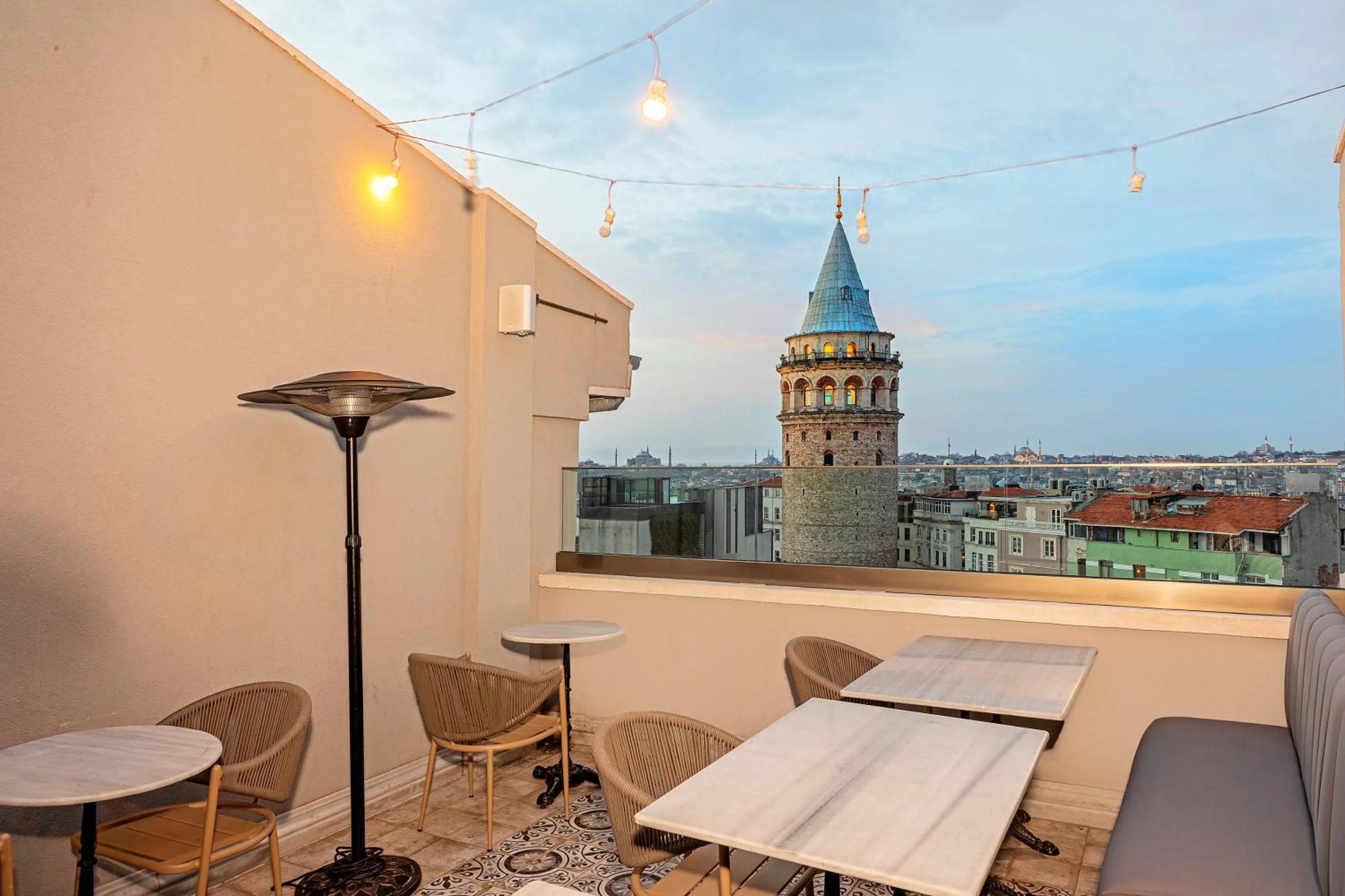 Meroddi Barnathan Hotel