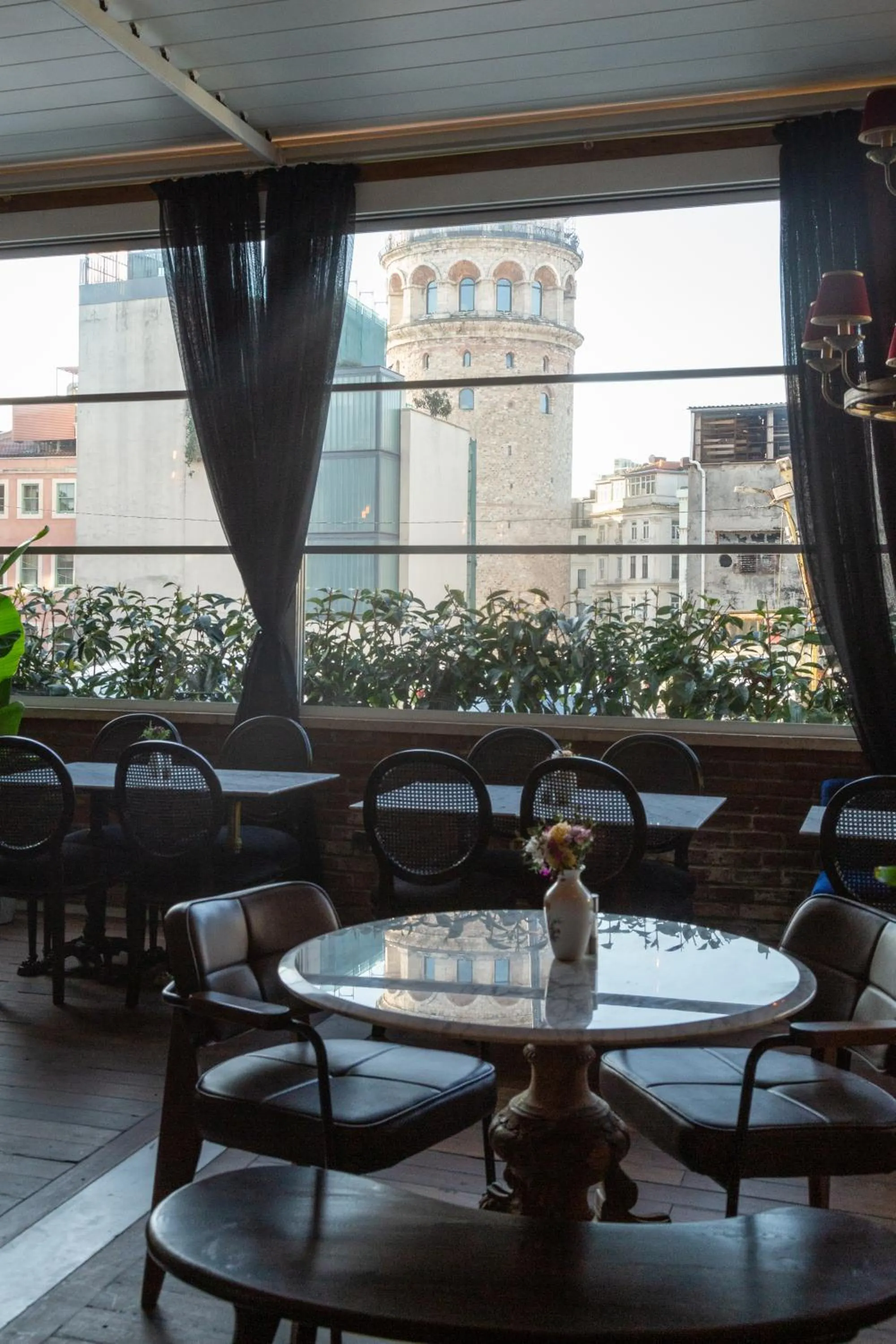 Restaurant/places to eat in Meroddi Barnathan Hotel