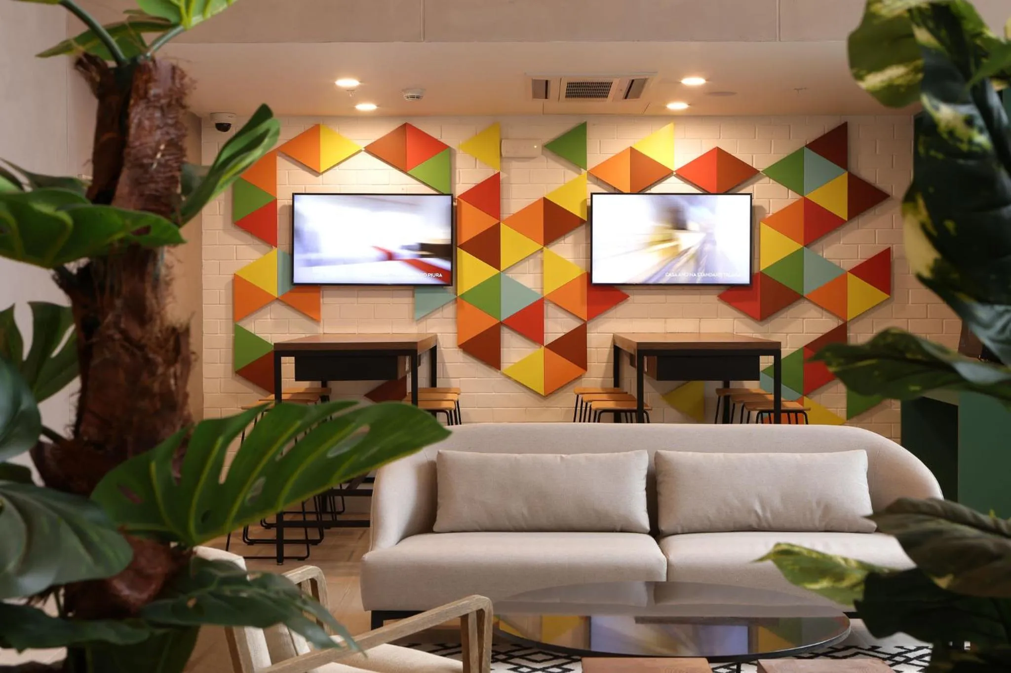 Lobby or reception in Casa Andina Standard Benavides