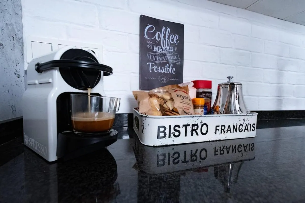 Coffee/tea facilities in LifeHouse Cathedral * Free Parking* SuperiorWiFi*